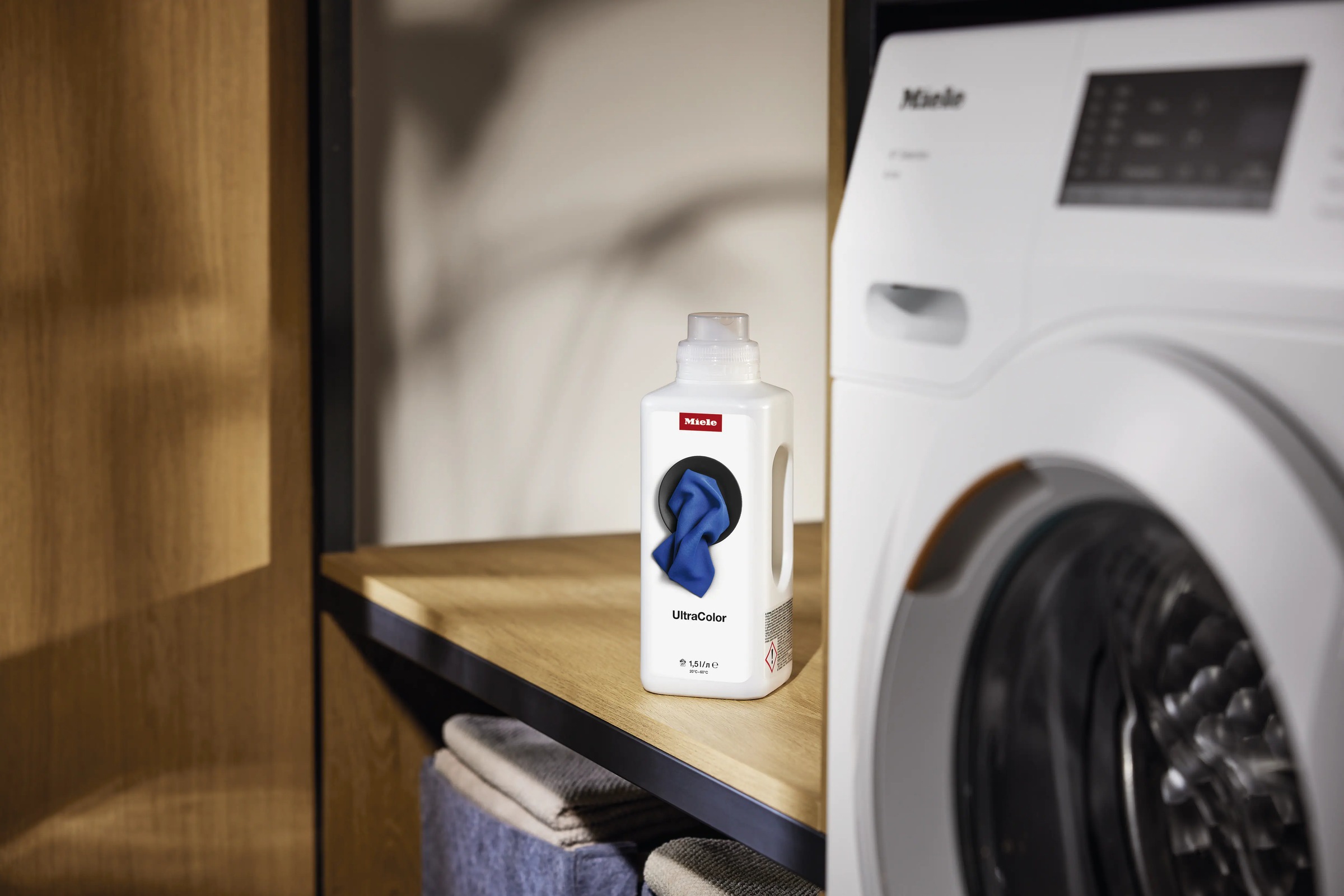 Miele Colorwaschmittel »Aktionsset 4x UltraColor Classic 1,5l«, (Spar-Set, 4 St.)