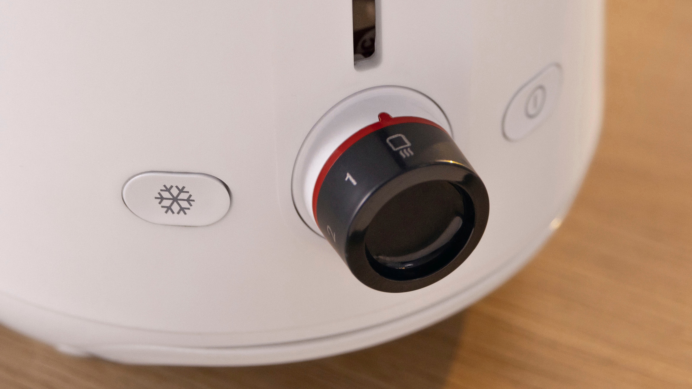 BOSCH Toaster »MyMoment TAT2M121«, 2 Schlitze, für 2 Scheiben, 950 W, integrierter Brötchenaufsatz, Auftaufunktion, Brotzentrierung, AutoOff