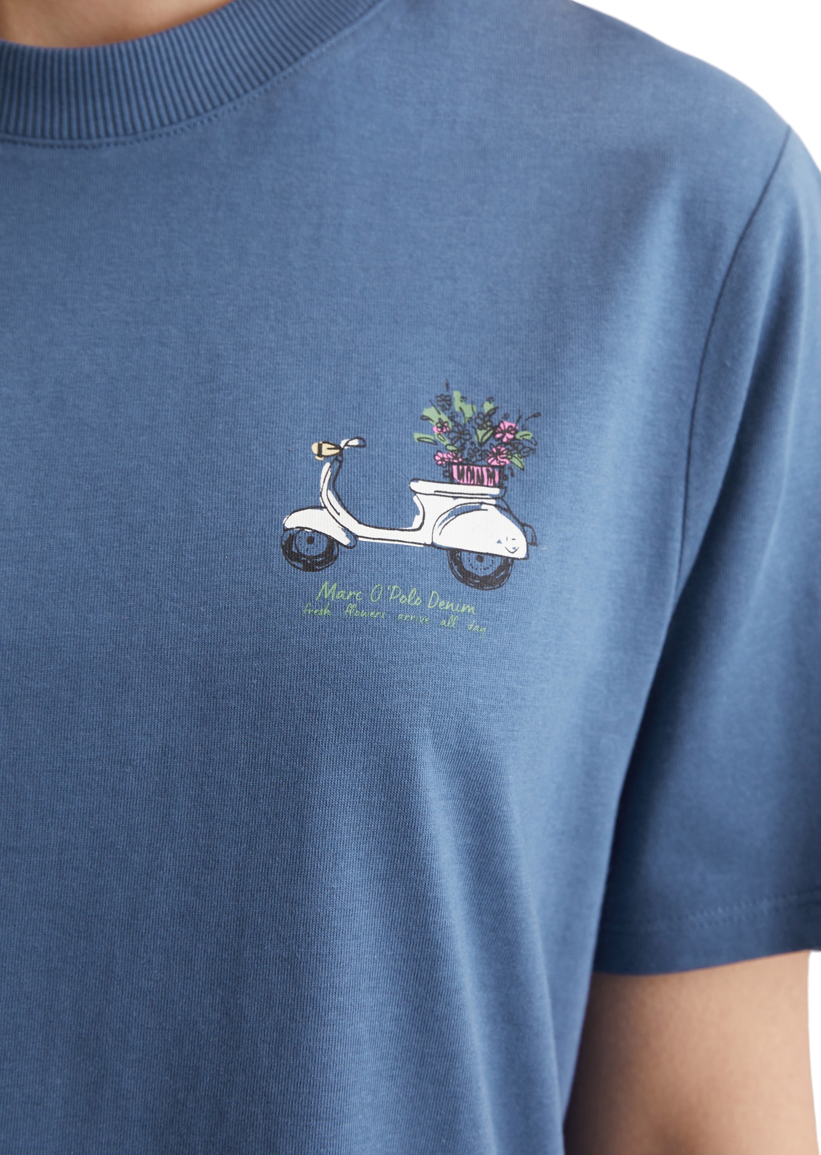 Marc O'Polo DENIM T-Shirt, modischer Print auf der Brust