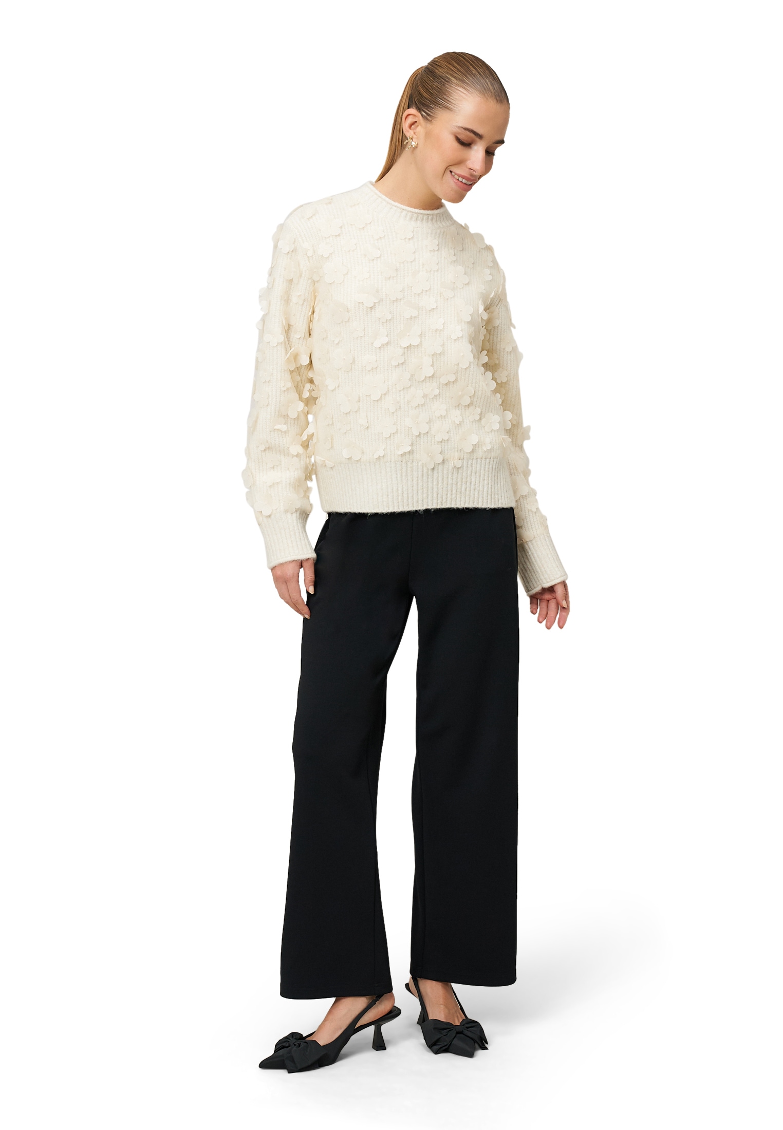 Zero Rundhalspullover »Pullover mit 3 D Blüten«