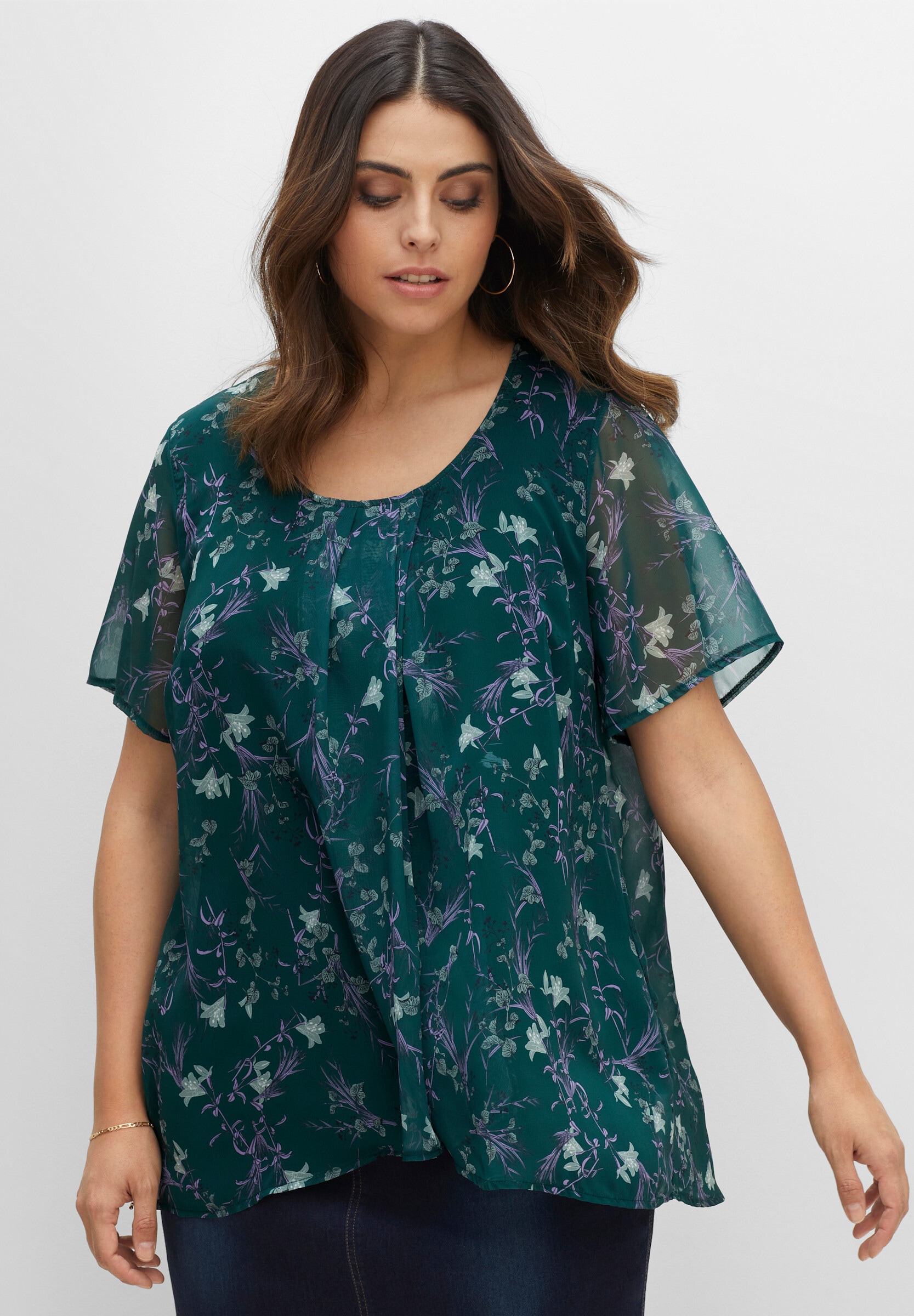 Sheego Longshirt »T-Shirt 2-in-1-Shirt aus Chiffon, mit Schlitz vorn«