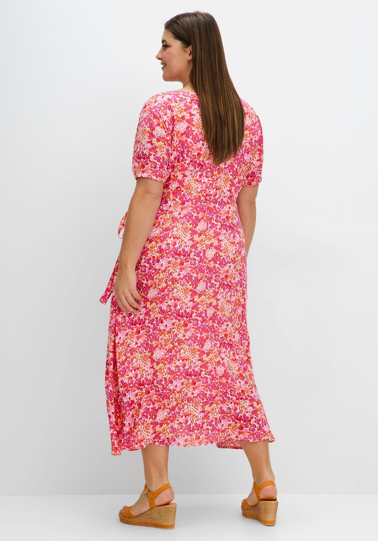 Sheego Sommerkleid »Midikleid in Wickeloptik, mit Blümchenprint«