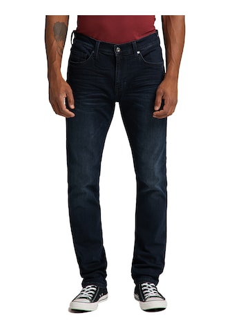 MUSTANG 5-Pocket-Jeans »Vegas«, dezente Waschung und Labelnieten kaufen