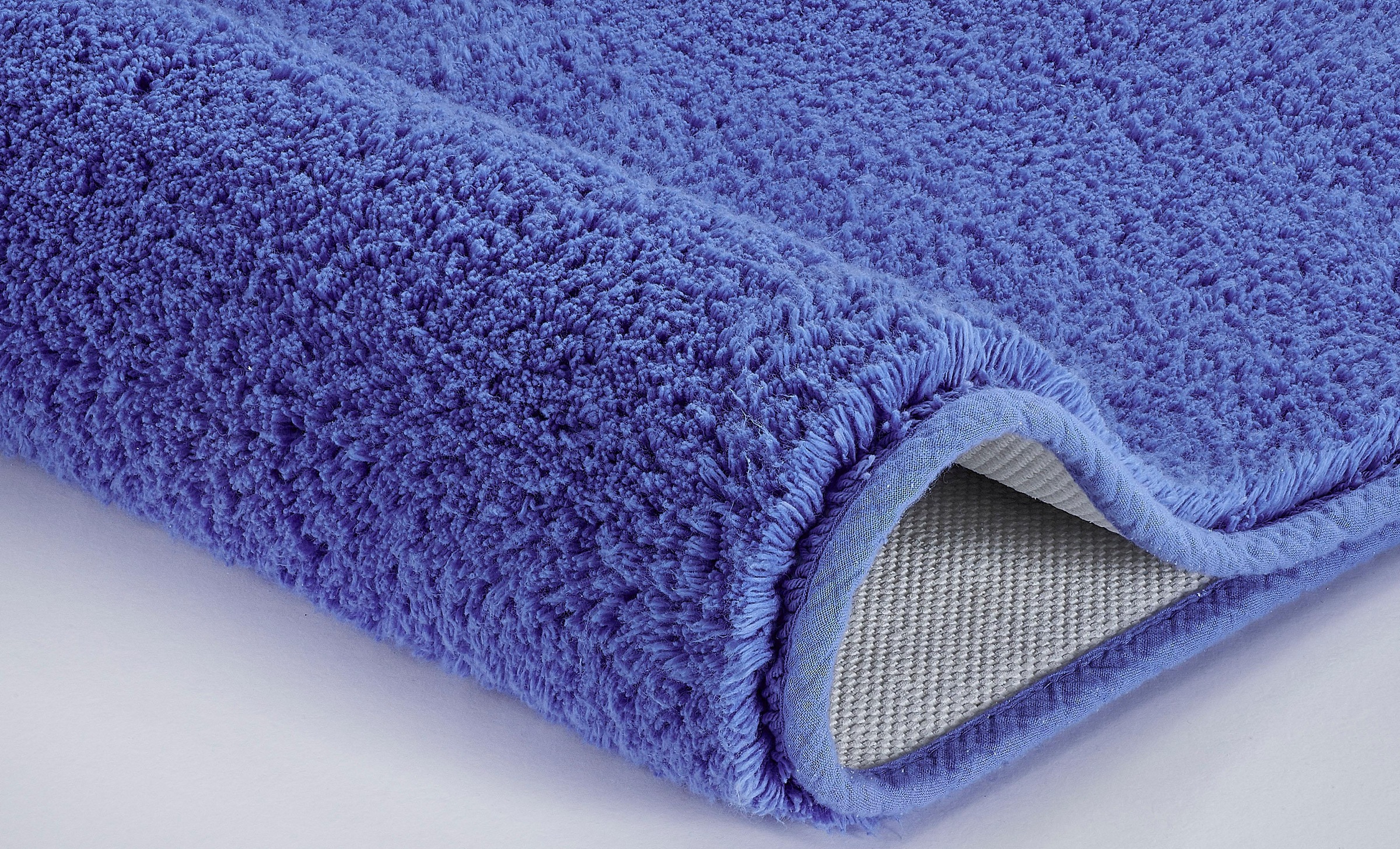 Kleine Wolke Badematte »Kansas«, rutschhemmend beschichtet, fußbodenheizungsgeeignet, Badteppich, Uni Farben, reine Baumwolle, waschbar