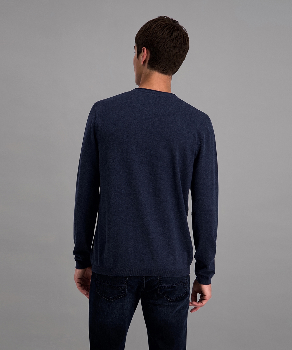 Pioneer Authentic Jeans Rundhalspullover, Ausschnitt mit Rollkante, Außennähte