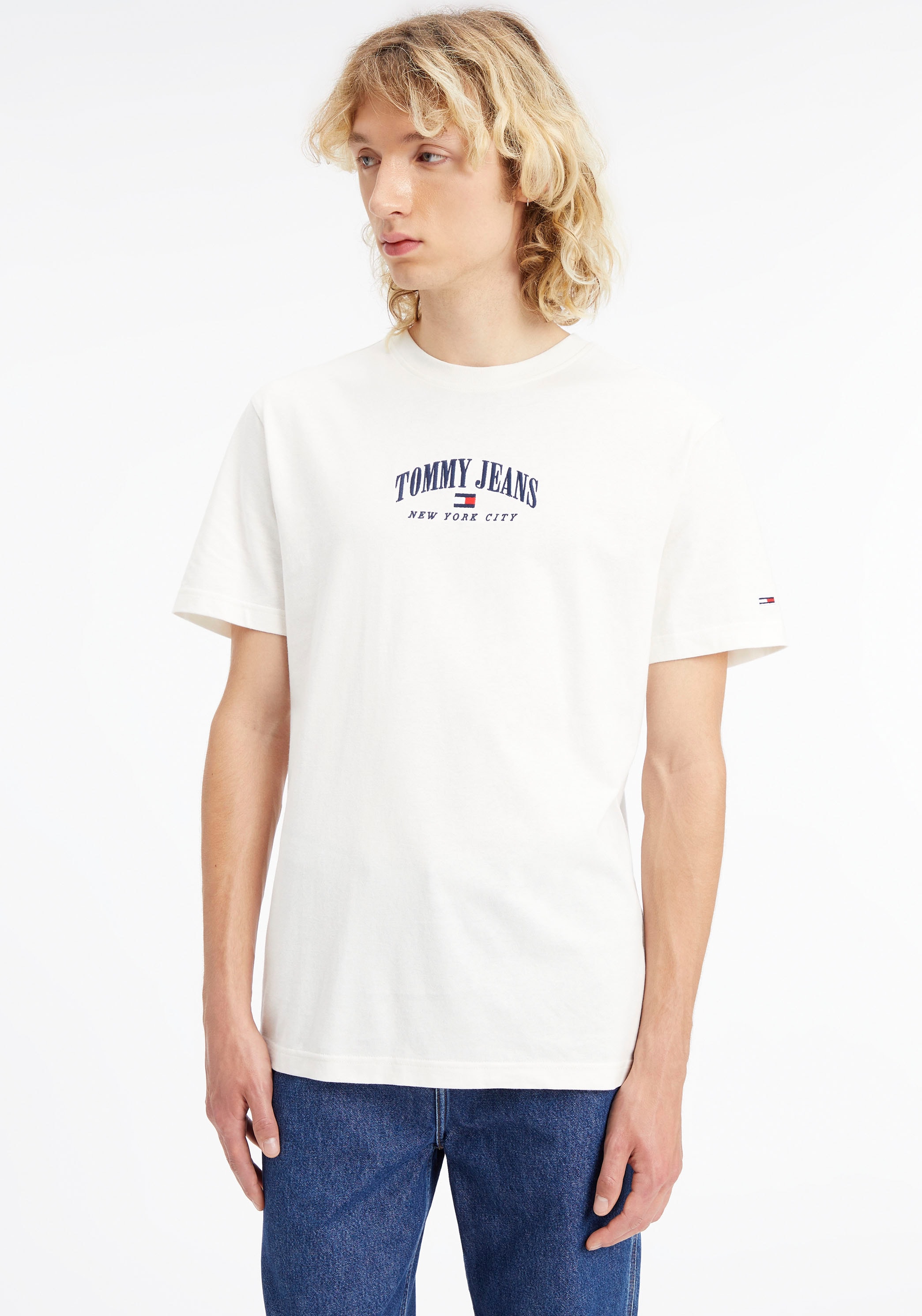 Tommy Jeans T-Shirt TEE«, ♕ bei Logostickerei mit VARSITY CLSC »TJM SMALL