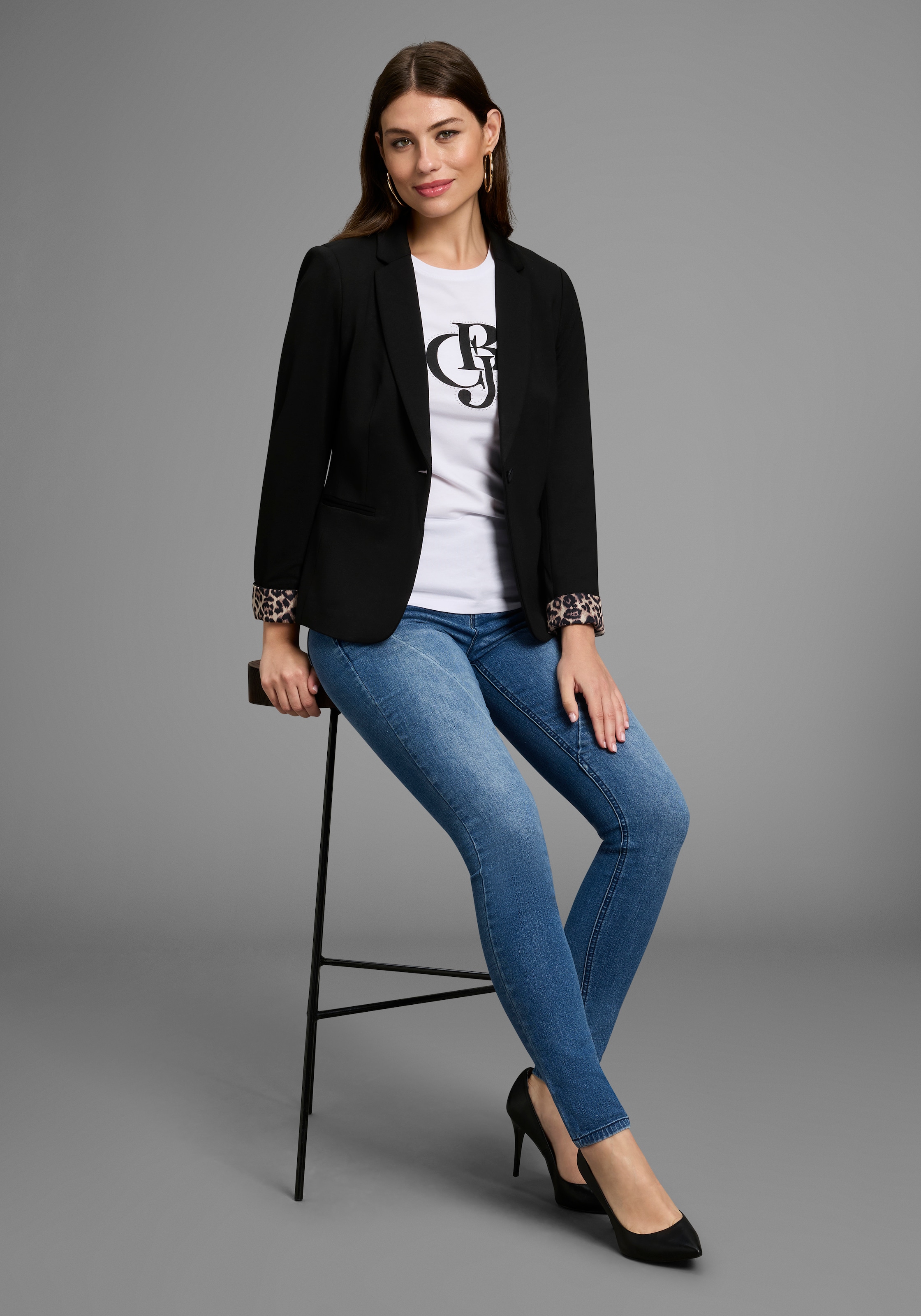 Bruno Banani T-Shirt, mit Logo-Print und Glitzersteinen - NEUE KOLLEKTION