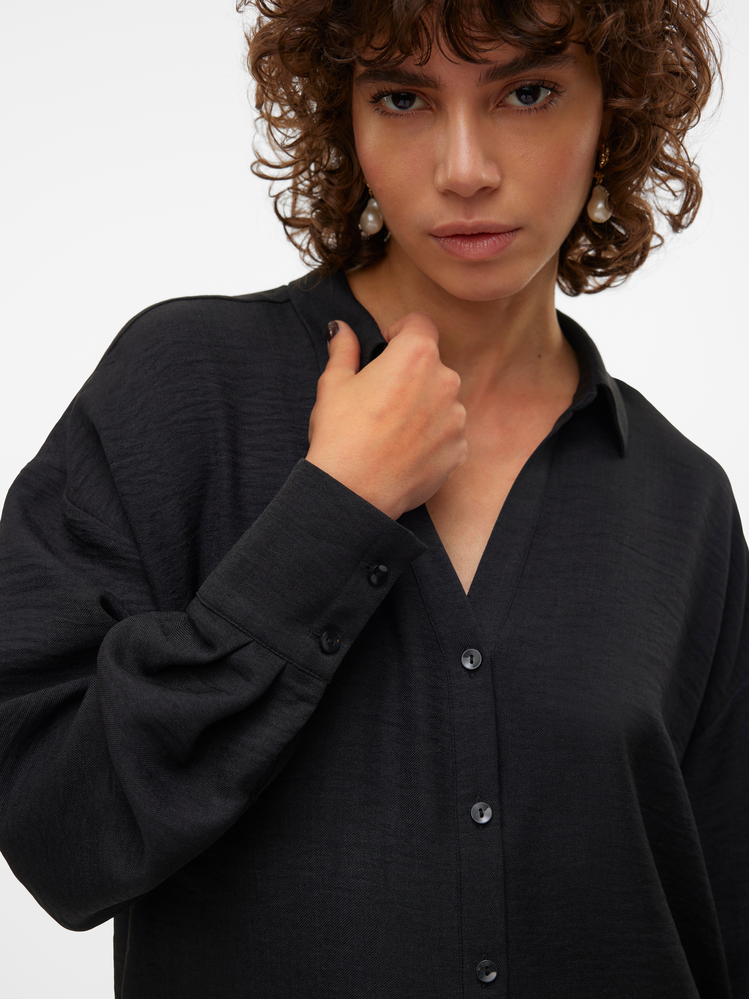 Vero Moda Langarmbluse »VMMELANEY QUEENY LS SHIRT WVN NOOS« Kunstfaser, loose fit
