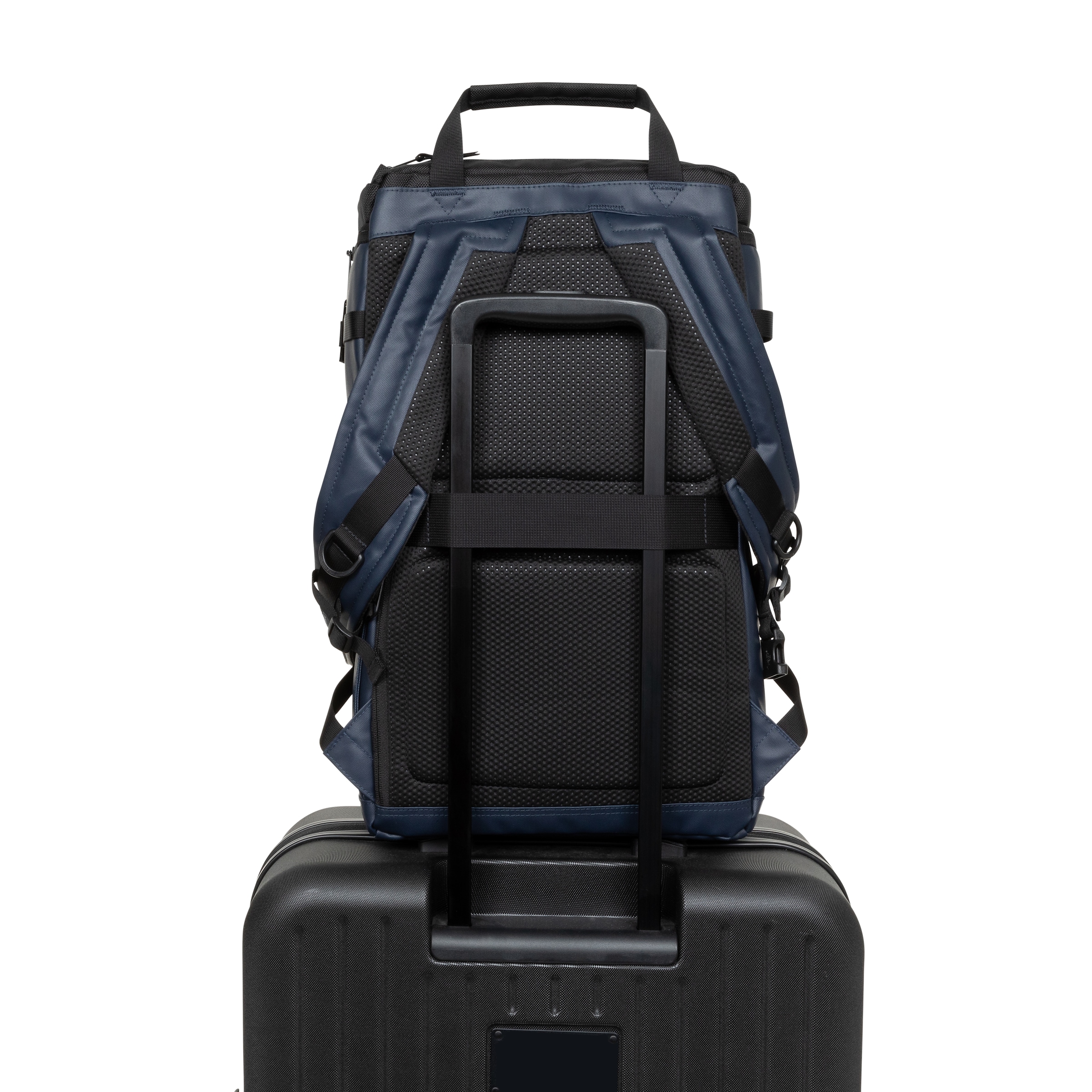 Eastpak Freizeitrucksack »Tecum Top« Unisex Travelrucksack, Reiserucksack mit Logo-Aufnäher