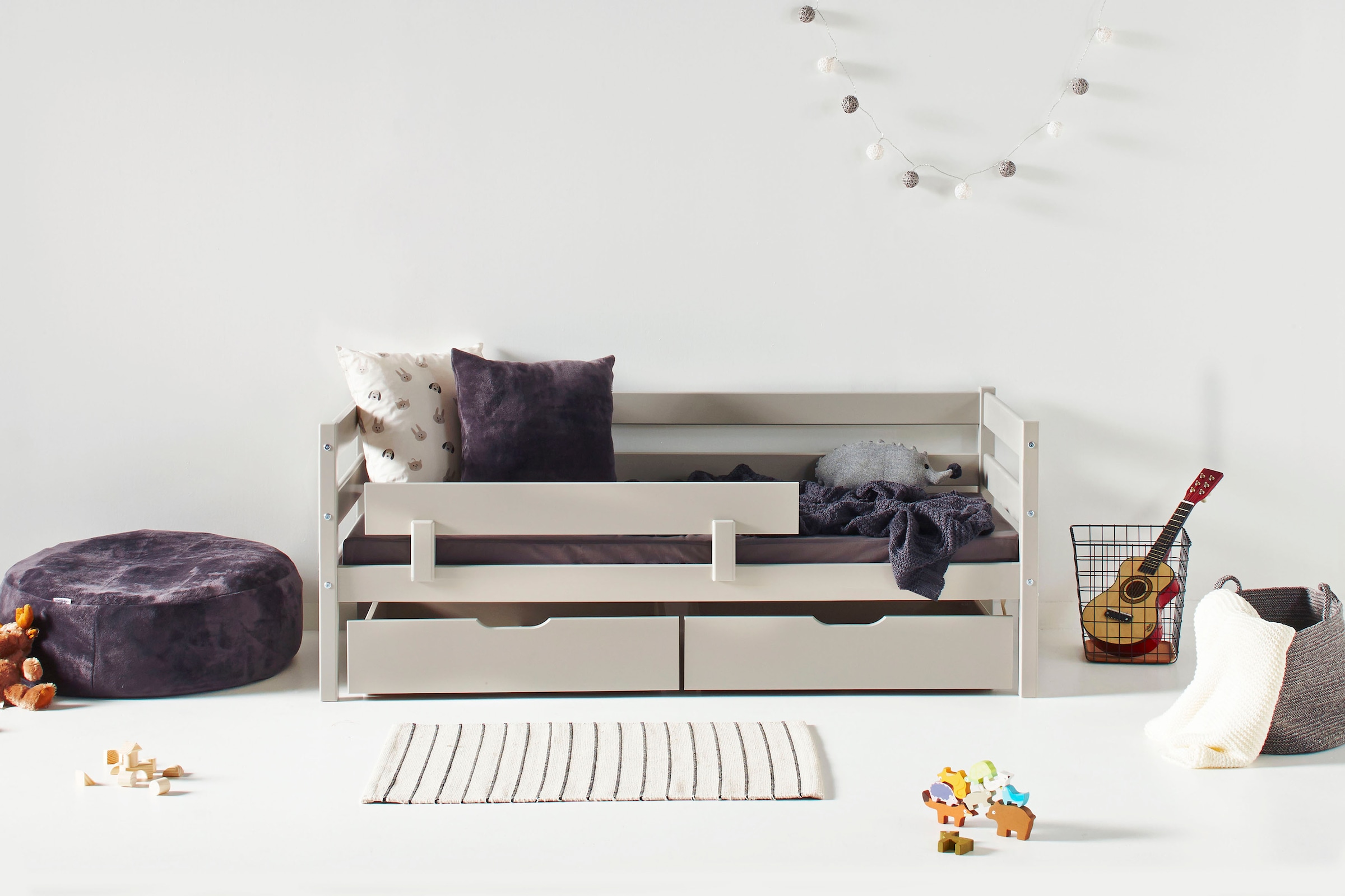 Hoppekids Einzelbett »ECO Comfort Kinderbett, Kiefer Massivholz, Jugendbett inkl. Rollrost«, 70x160 cm, wahlweise in verschieden Farben/ Matratze/ Absturzsicherung