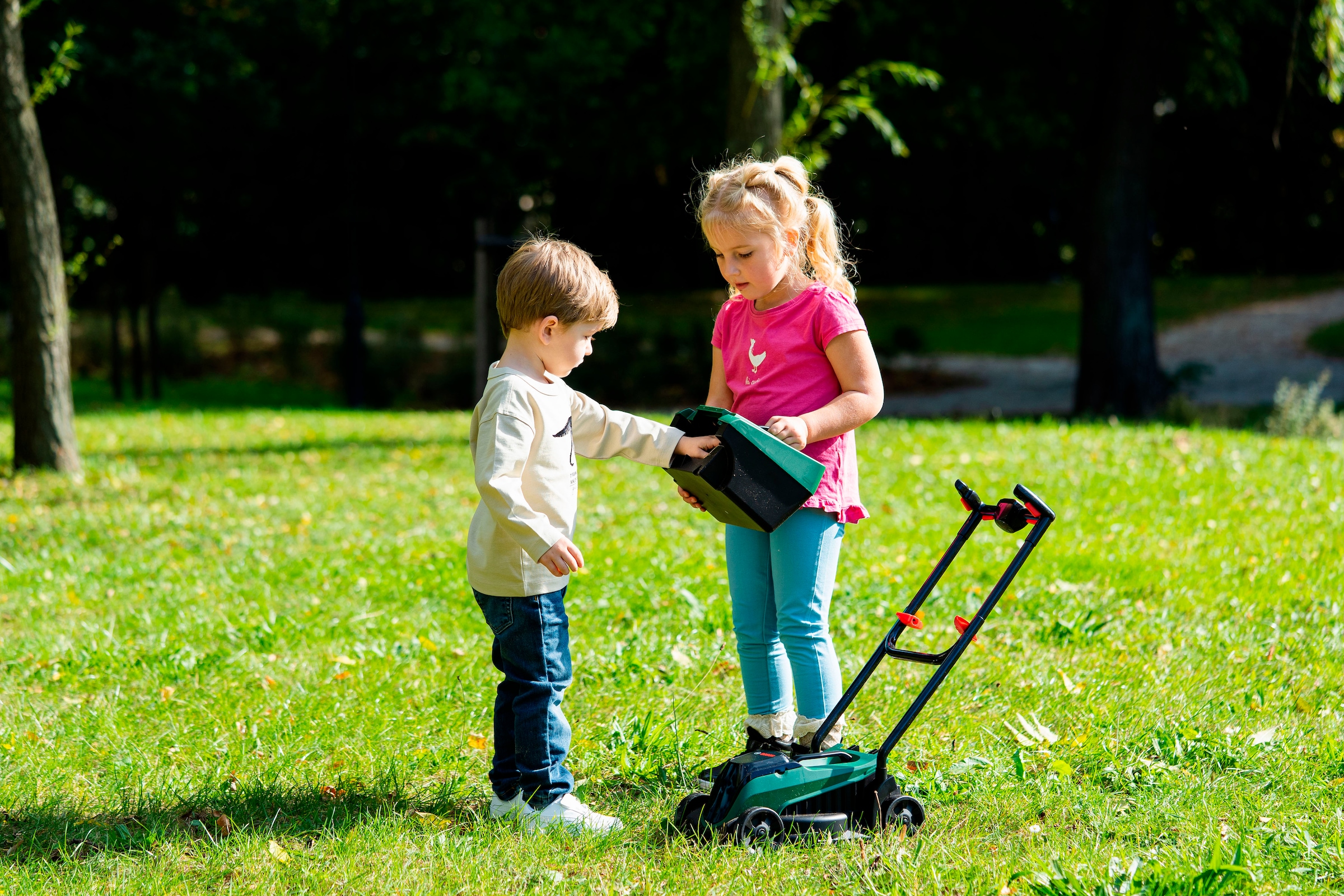 Klein Kinder-Rasenmäher »Bosch mini, Rotak II«, Made in Germany