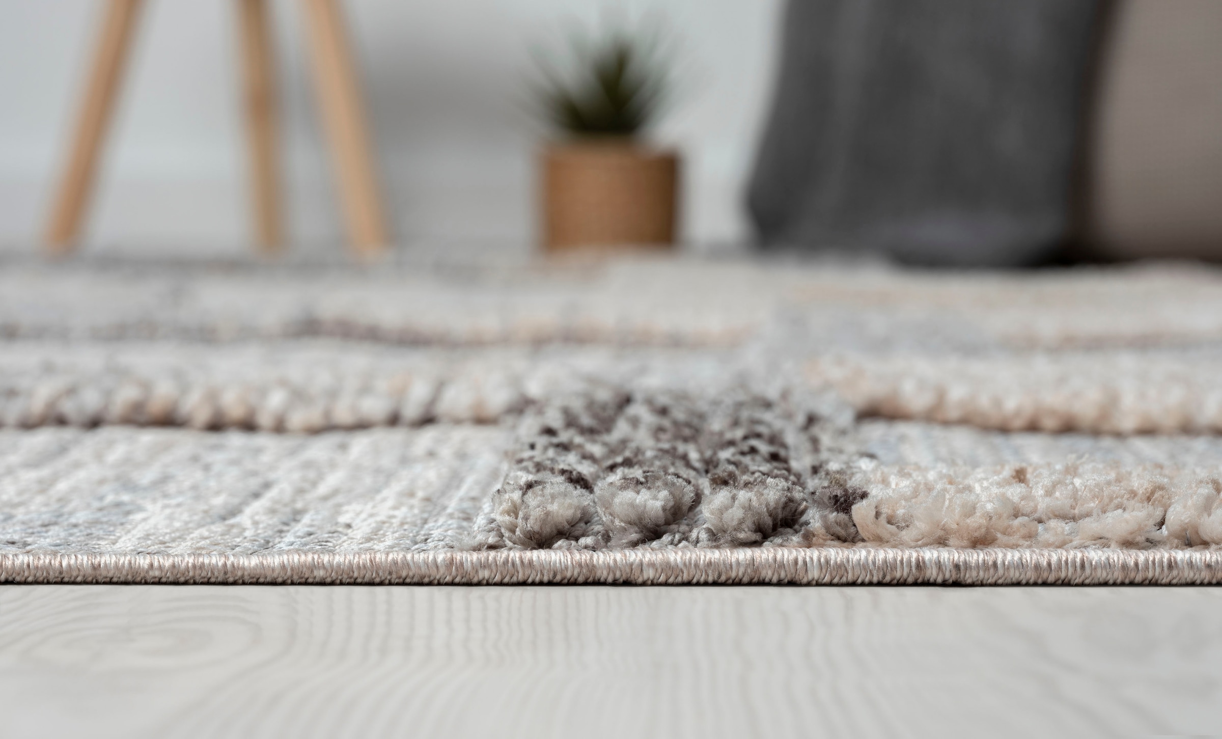 Myflair Möbel & Accessoires Teppich »Balania«, rechteckig, 15 mm Höhe, Kurzflor, mit Hoch-Tief Effekt, besonders weich durch Microfaser