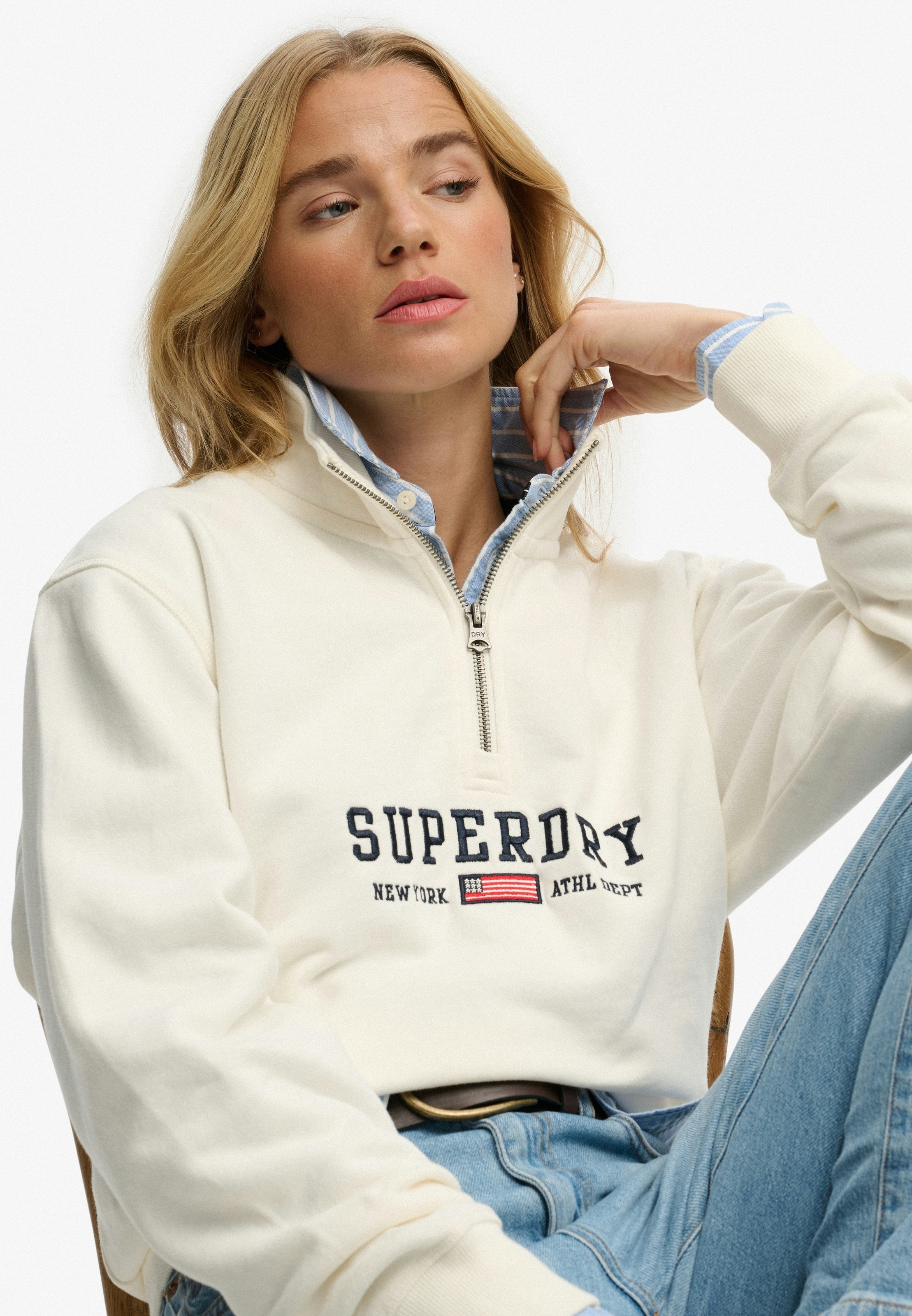Superdry Sweatshirt »ATH ESS GRAPHIC HALF ZIP«
