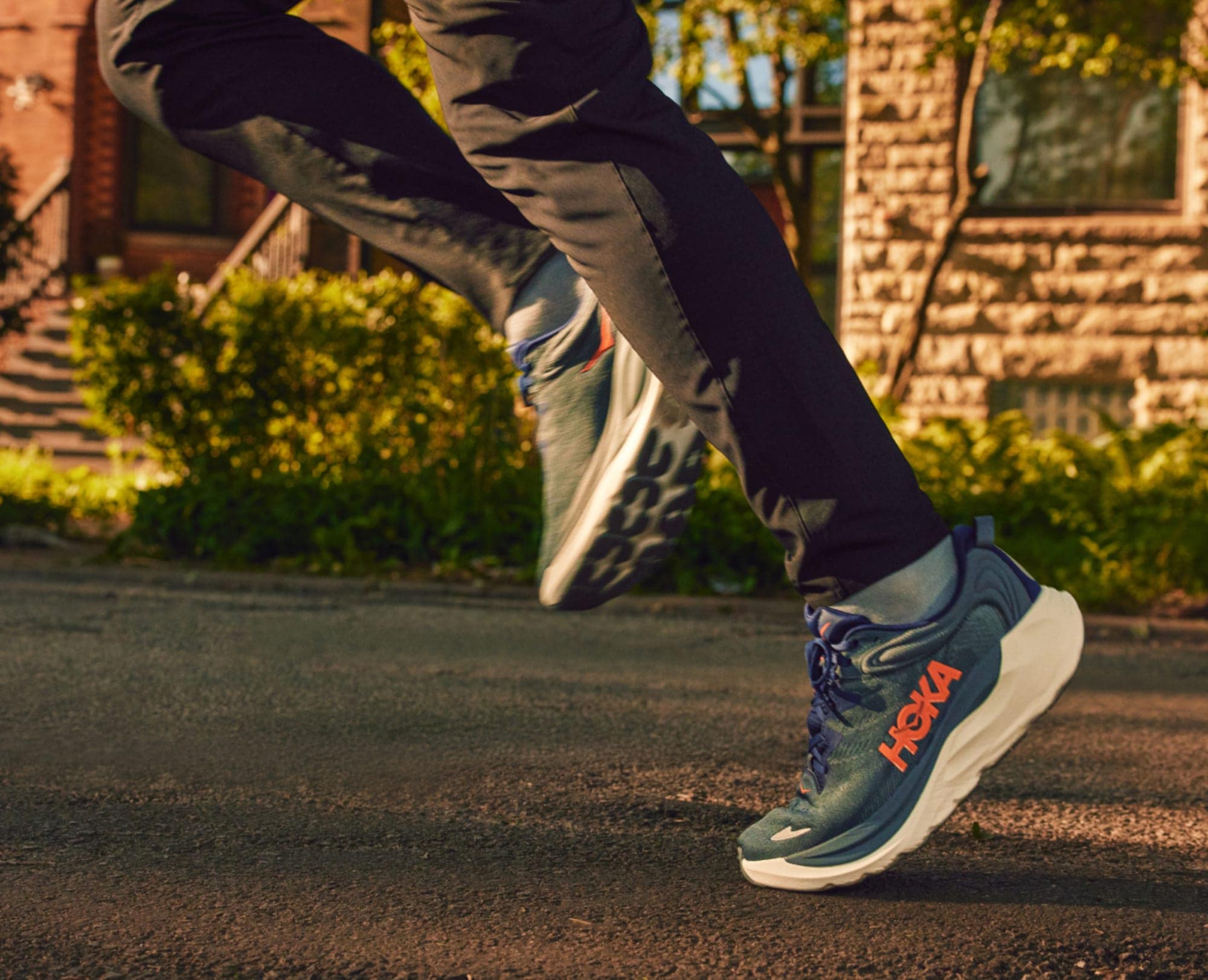 Hoka One One Laufschuh »GAVIOTA 6«  atmungsaktives Obermaterial, leicht profiliertes Laufsohlenprofil