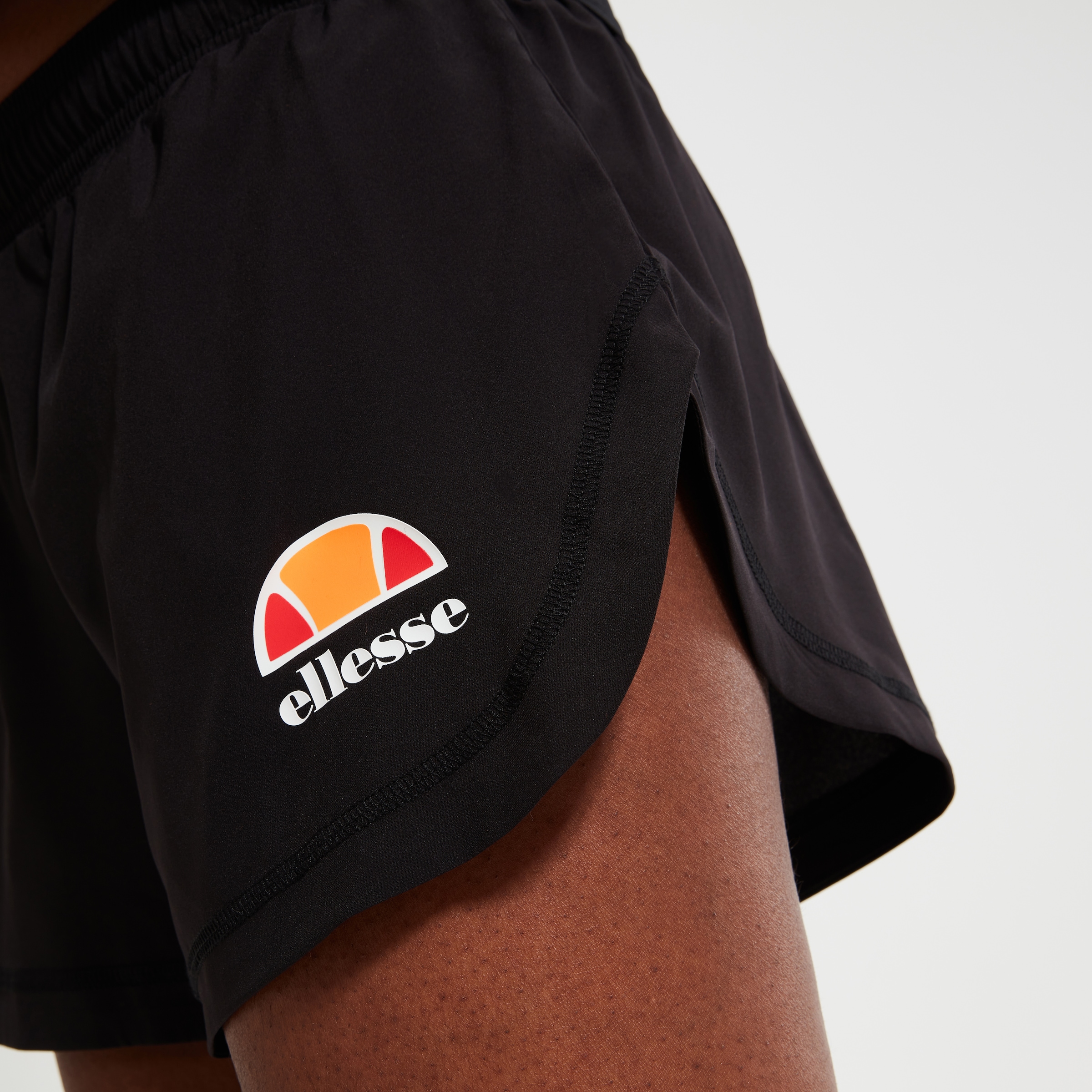 Ellesse Shorts »D SHORTS«, mit elastischem Bund