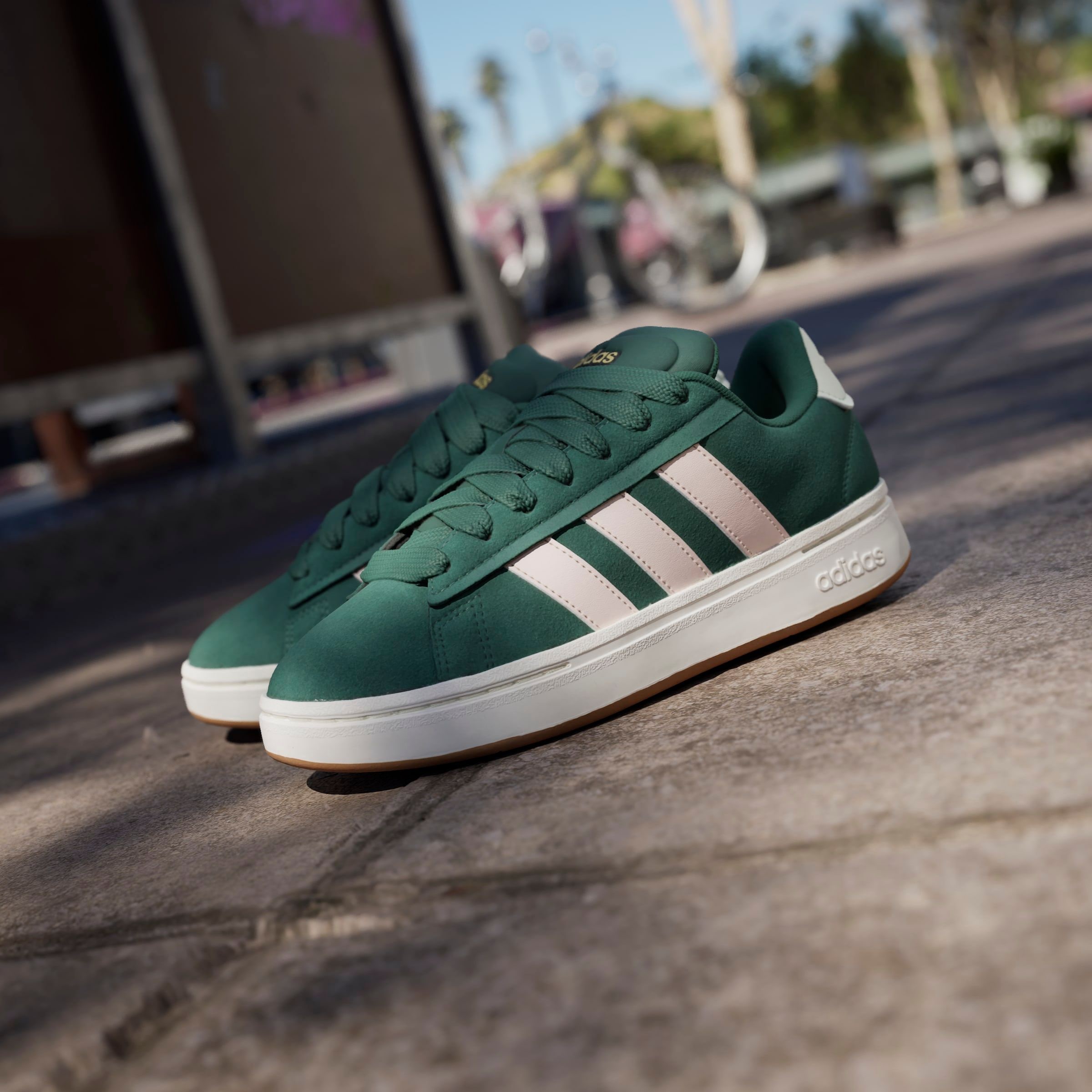 adidas Sportswear Sneaker »GRAND COURT ALPHA«  Design inspiriert vom adidas Campus 00