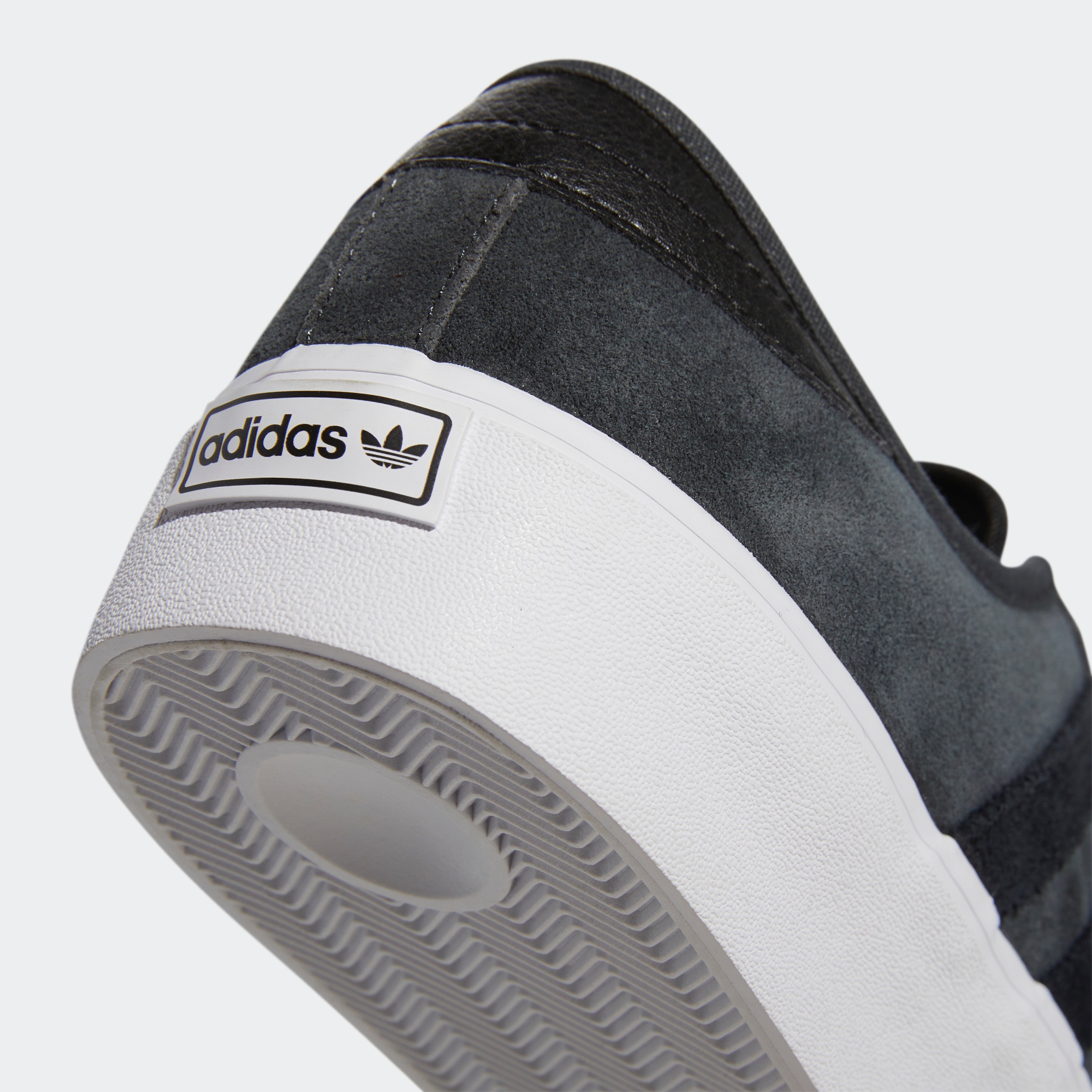 adidas Originals Sneaker »SEELEY XT«