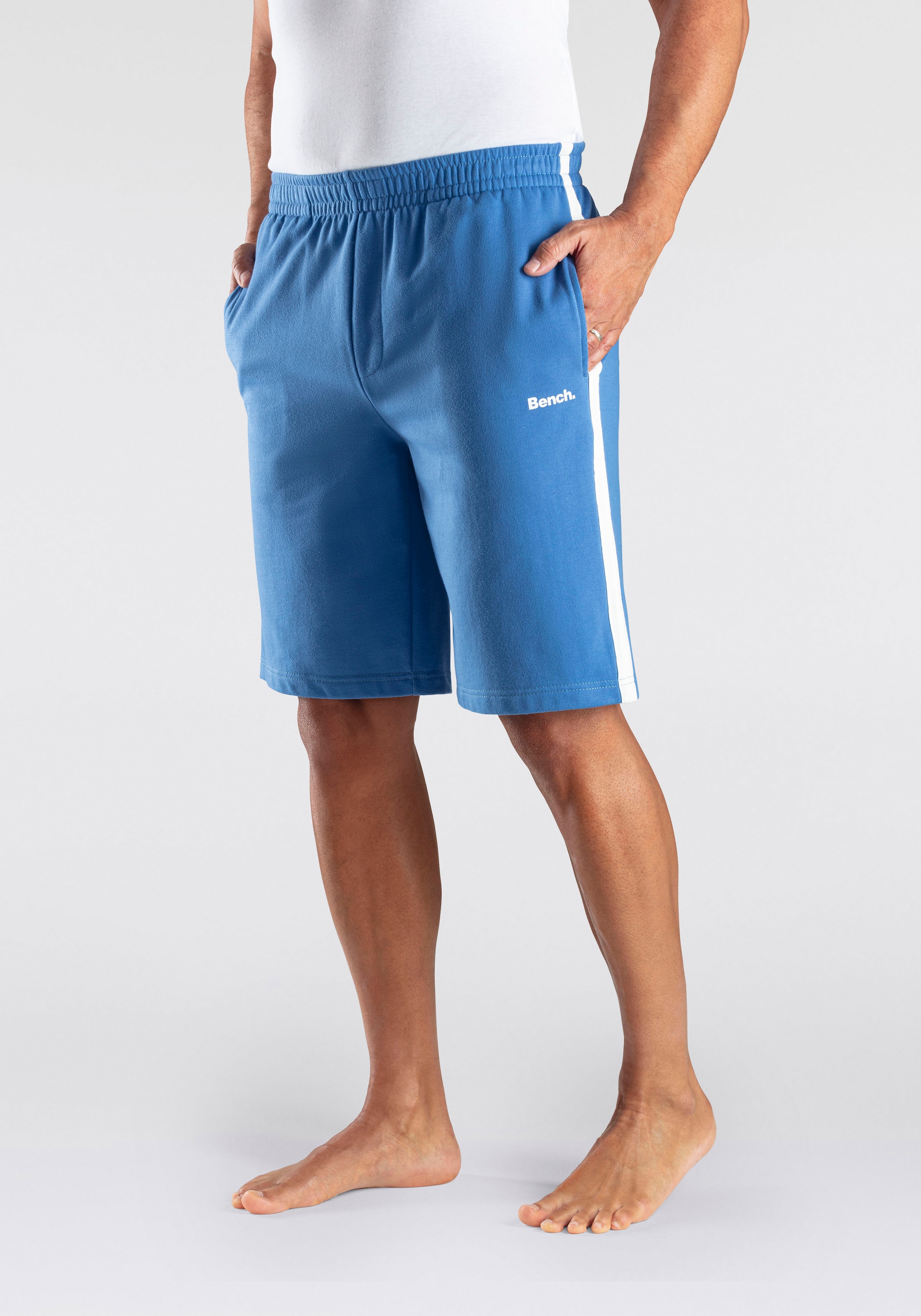 Bench. Loungewear Sweatshorts »kurze Relaxshort, Jogginghose,«, weicher Sweat-Qualität