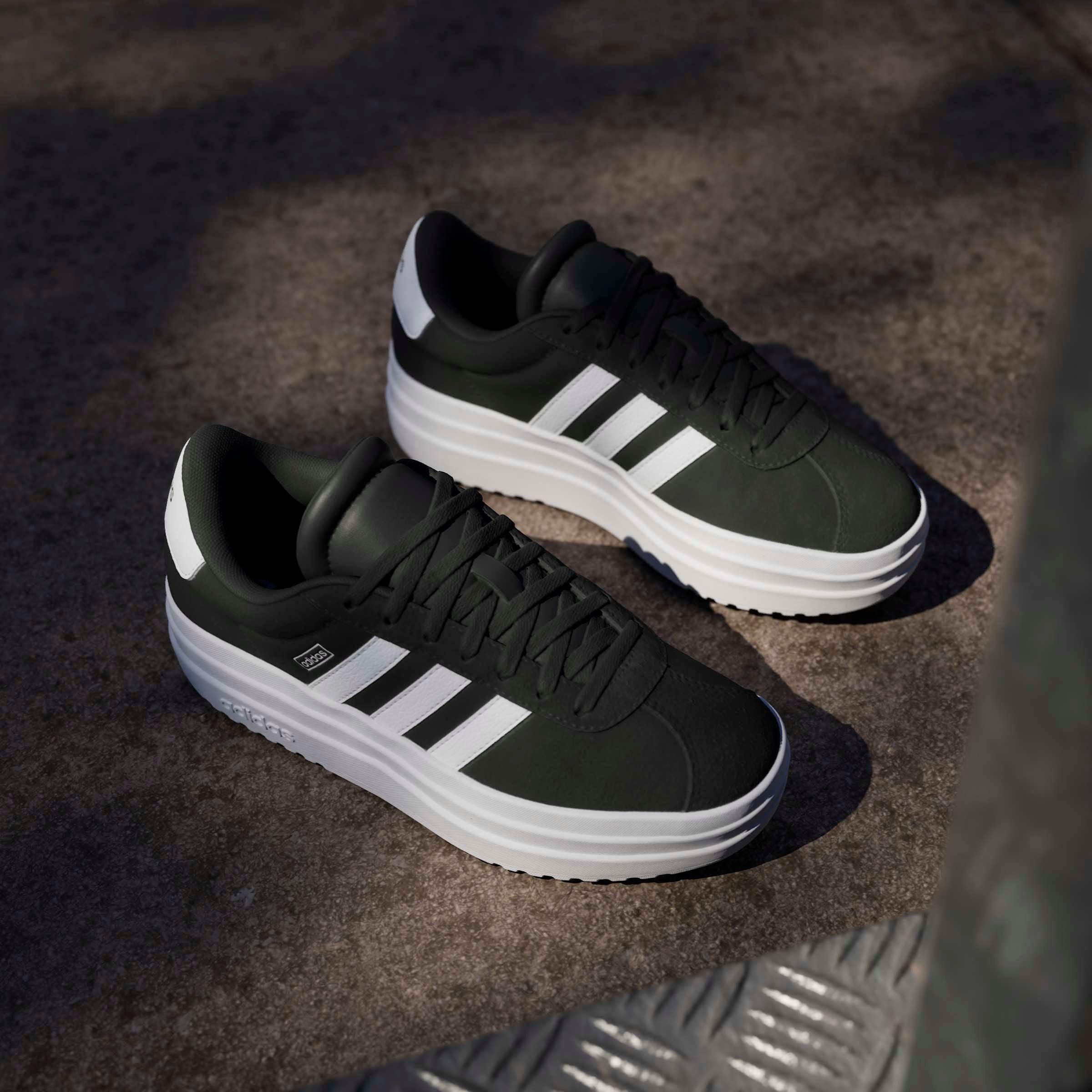 adidas Sportswear Plateausneaker »VL COURT BOLD«  Inspiriert vom adidas Gazelle Bold, für Kinder & Jugendliche