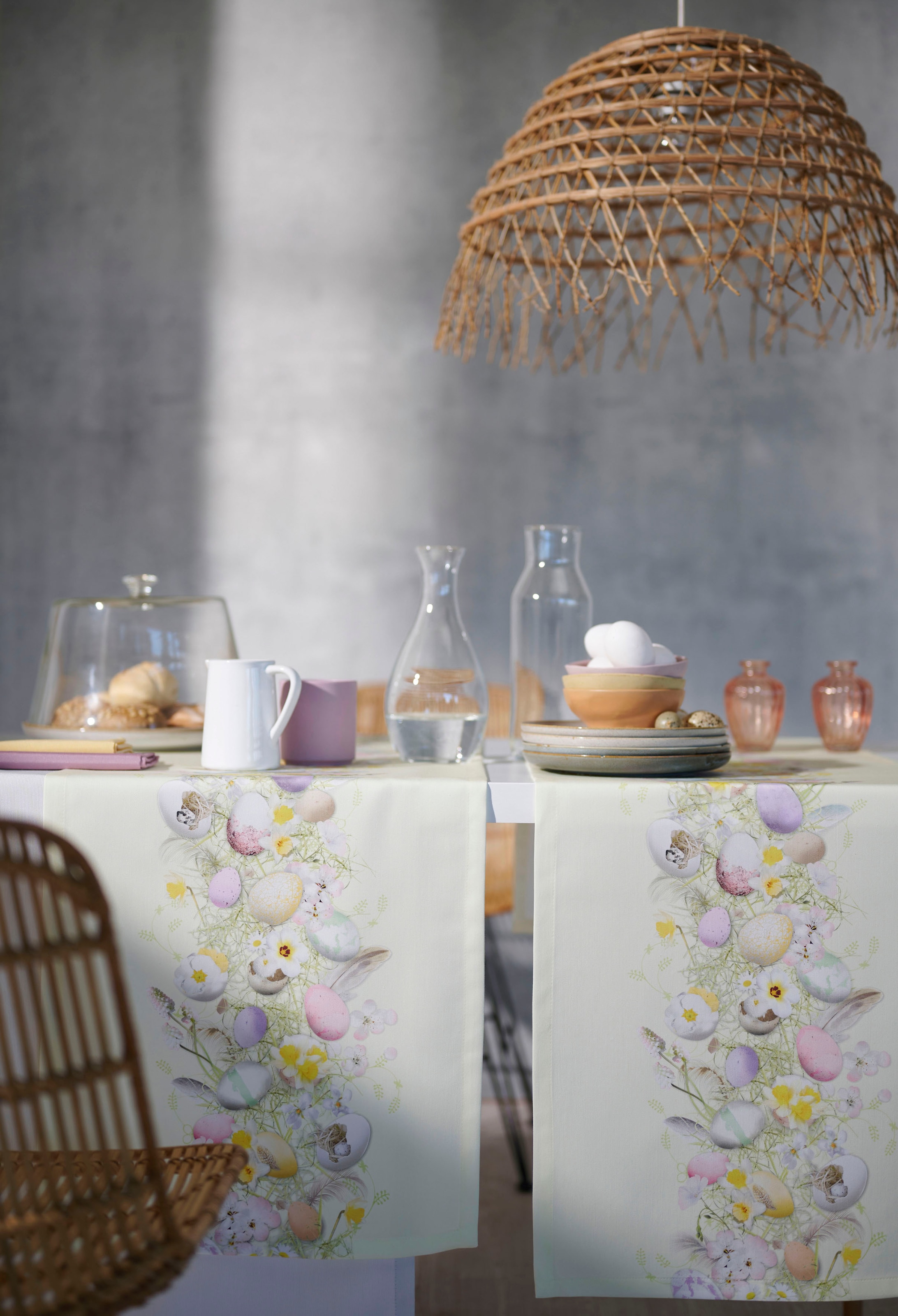 APELT Tischläufer »6810 HAPPY EASTER, (1 mit Ostereiern St.), und Osterdeko, Ostern«, Digitaldruck, modisches Design Blüten
