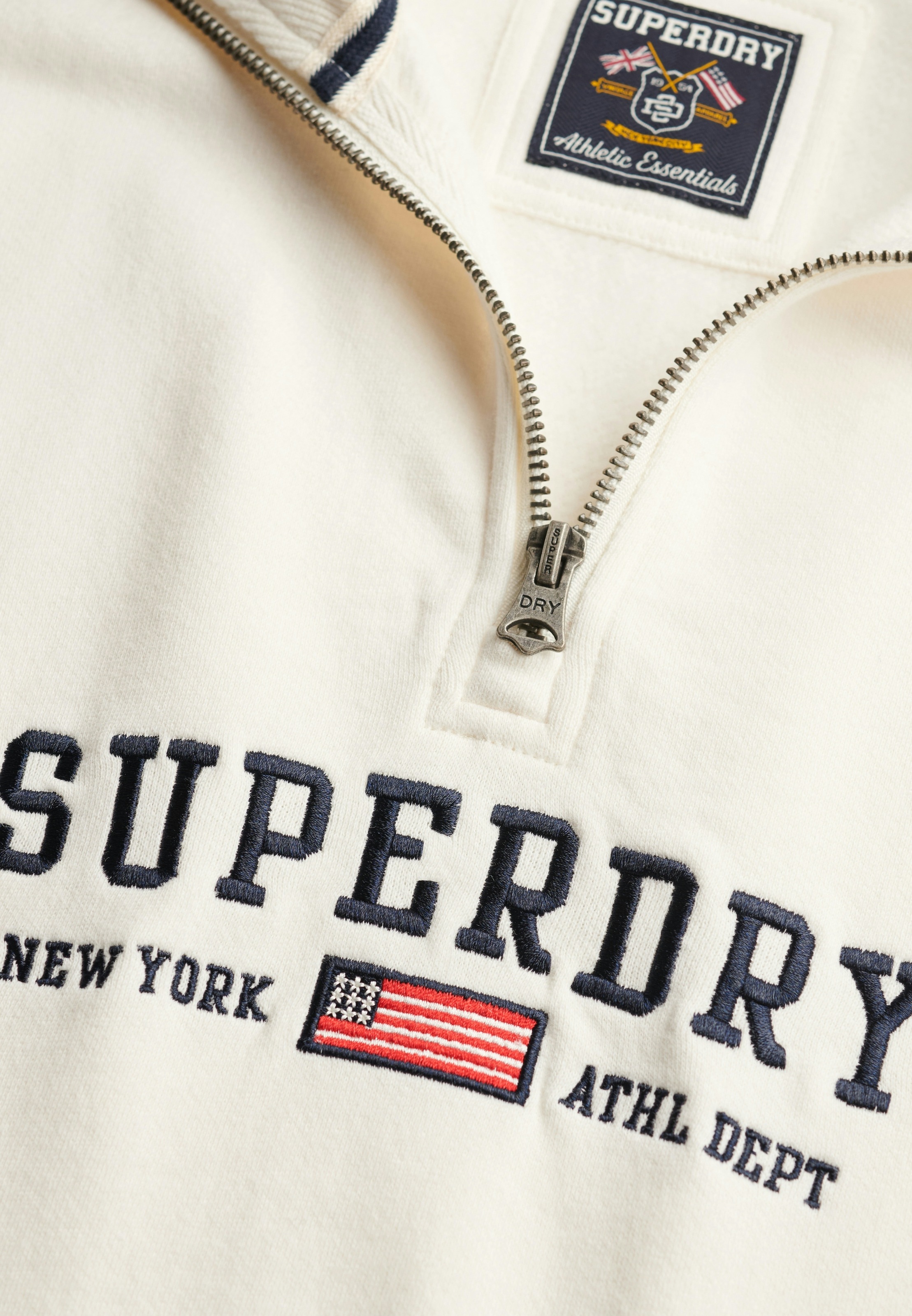Superdry Sweatshirt »ATH ESS GRAPHIC HALF ZIP«
