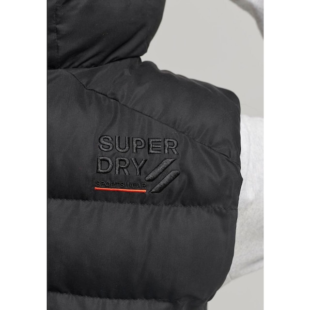 Superdry Steppweste »HOODED MICROFIBRE PADDED GILET« bei ♕