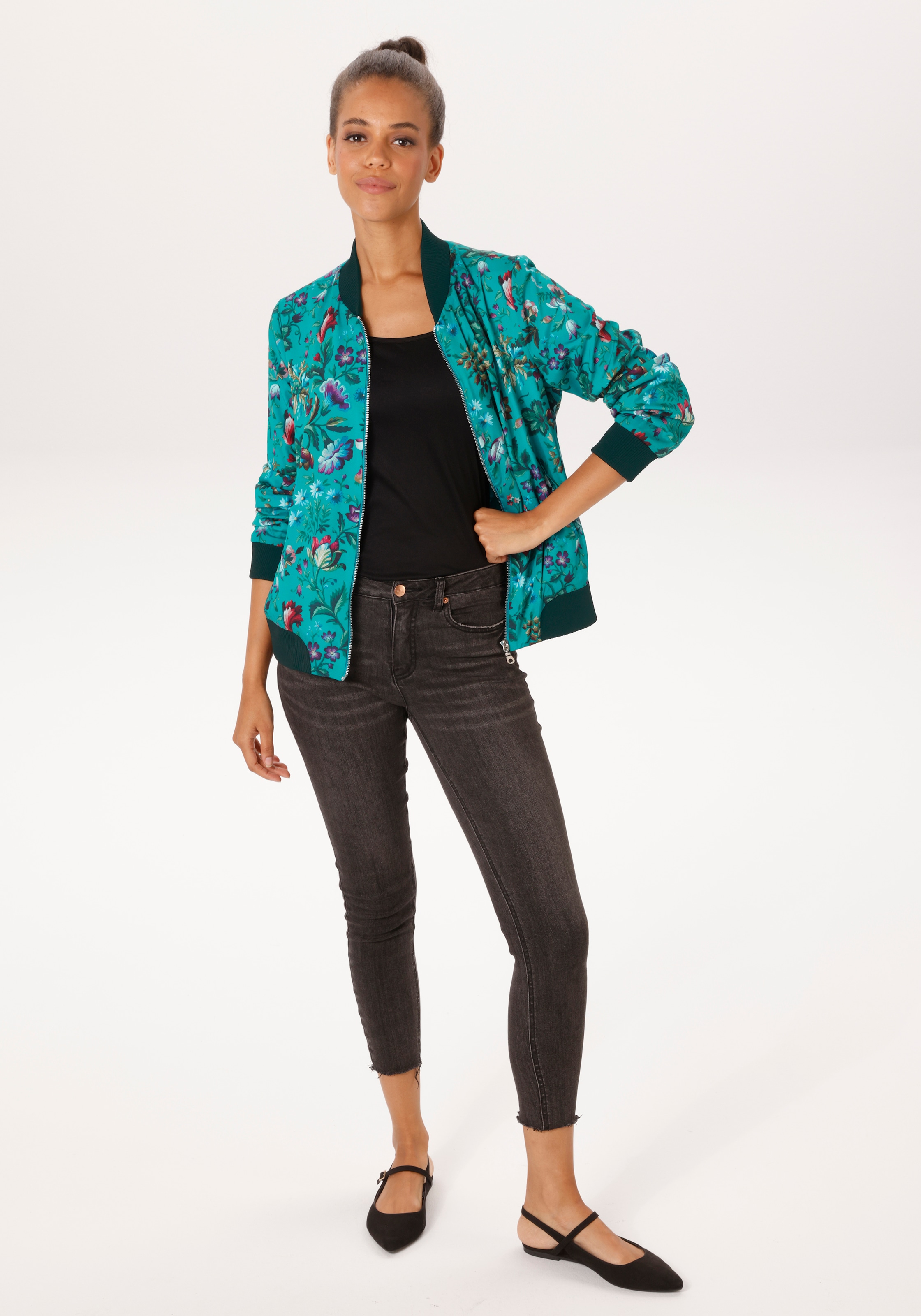 Aniston CASUAL Blouson mir farbharmonischen Blumen bedruckt - NEUE KOLLEKTION