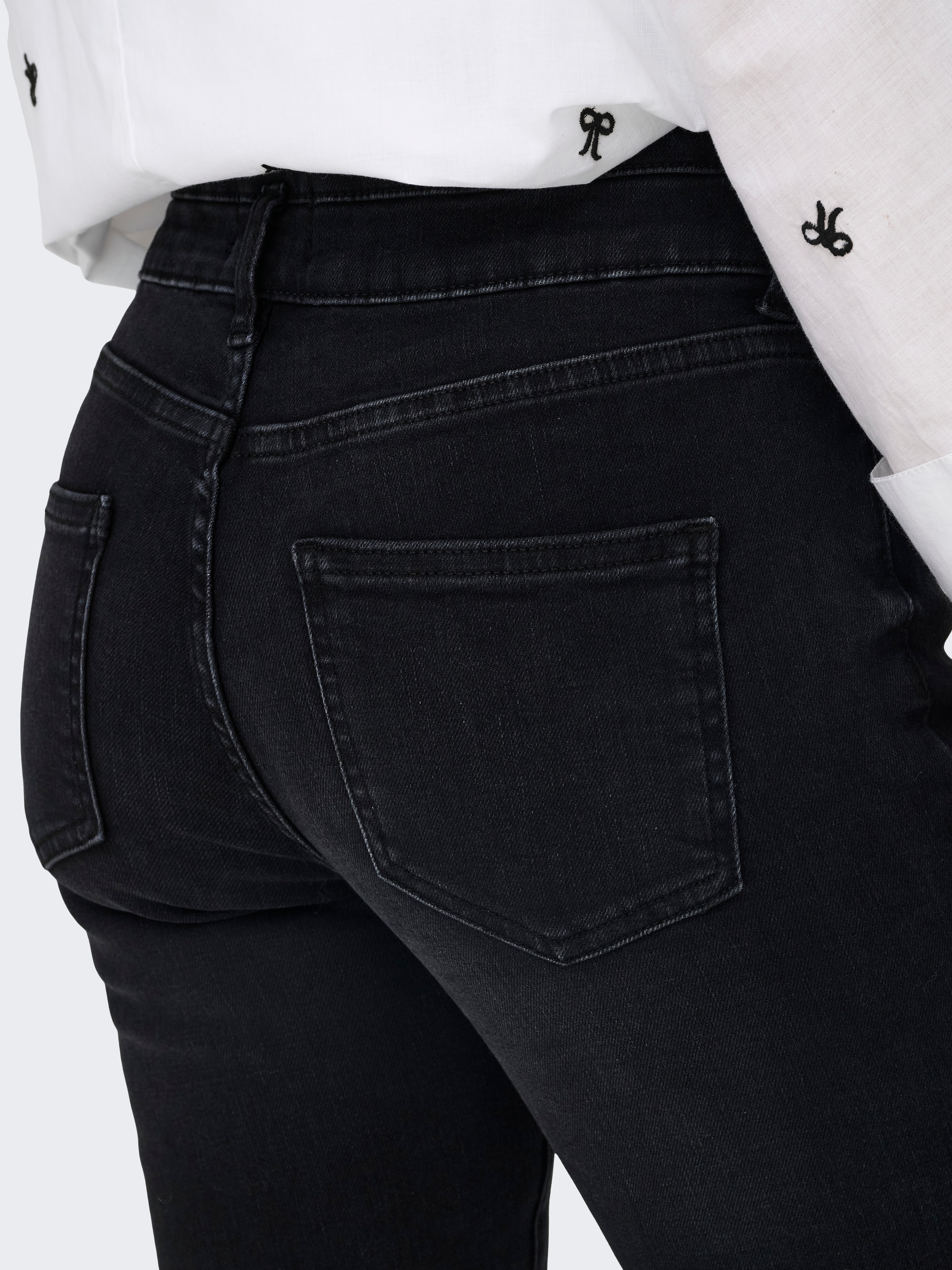 ONLY Skinny-fit-Jeans »ONLBLUSH MID SK DB WAIST DNM TAI BOX X«