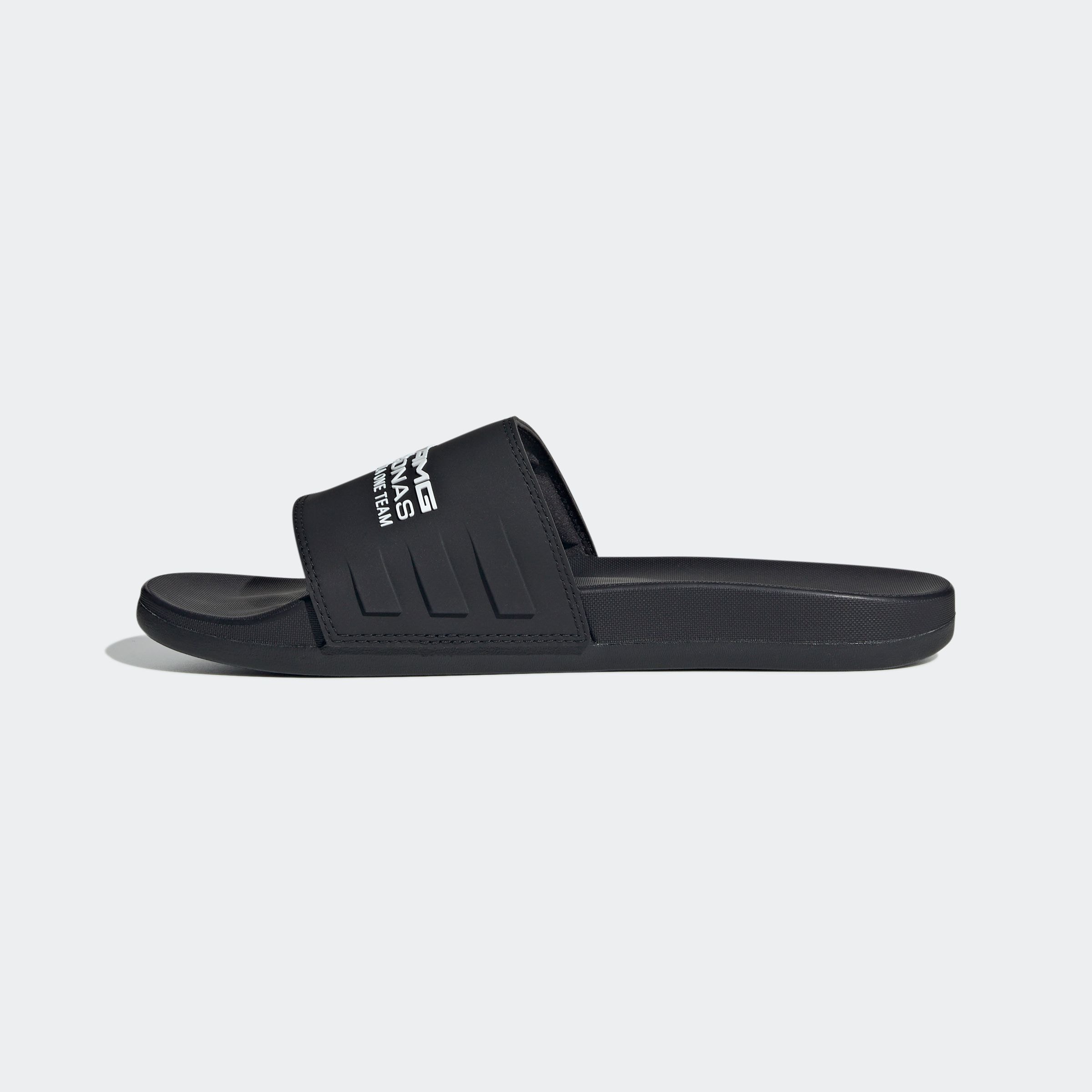 adidas Performance Badesandale »MERCEDES - AMG PETRONAS FORMULA ONE TEAM COMFORT ADILETTE«, Mercedes AMG Motorsport
