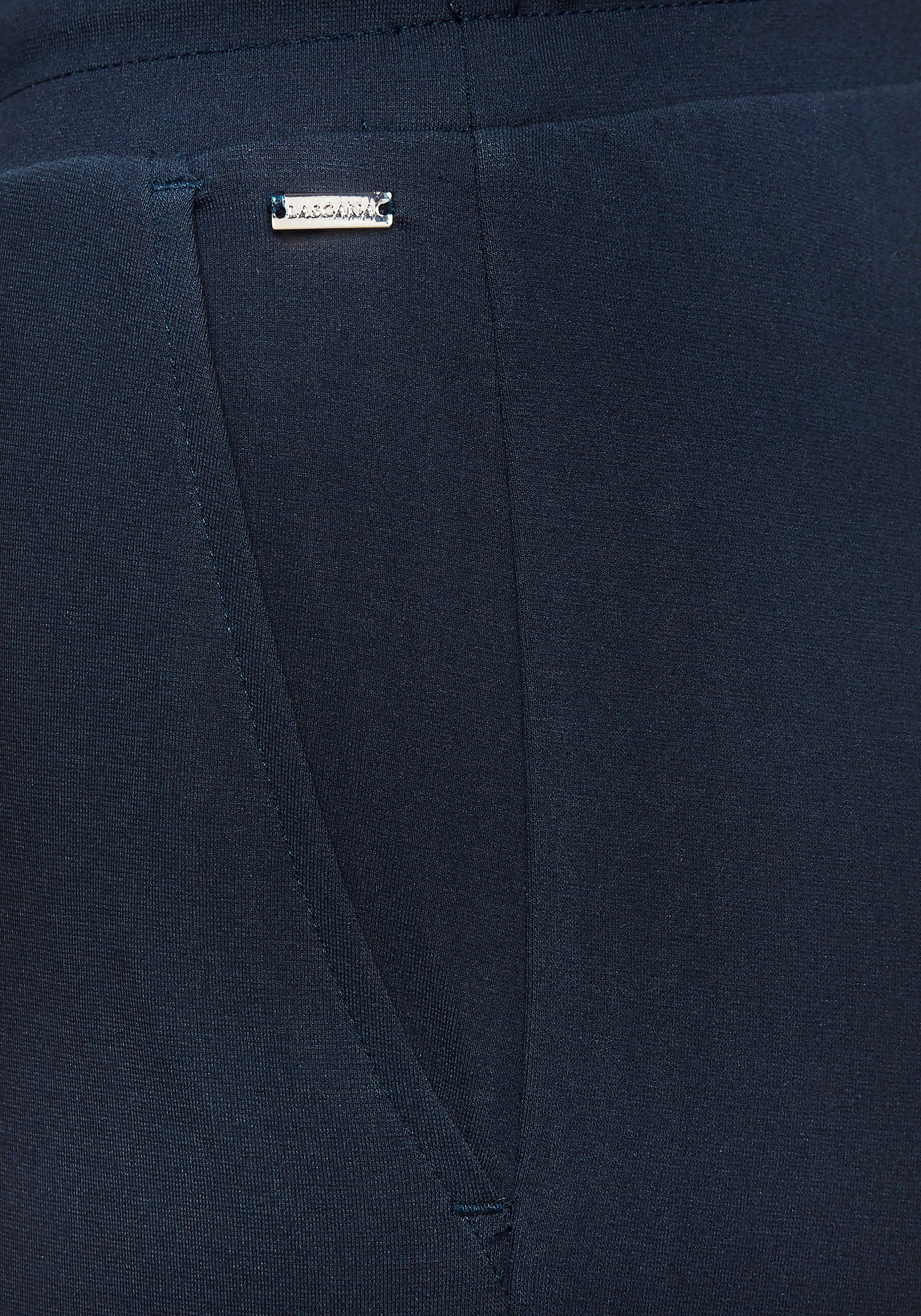 LASCANA Cargohose, in weich fließendem Material, Loungewear