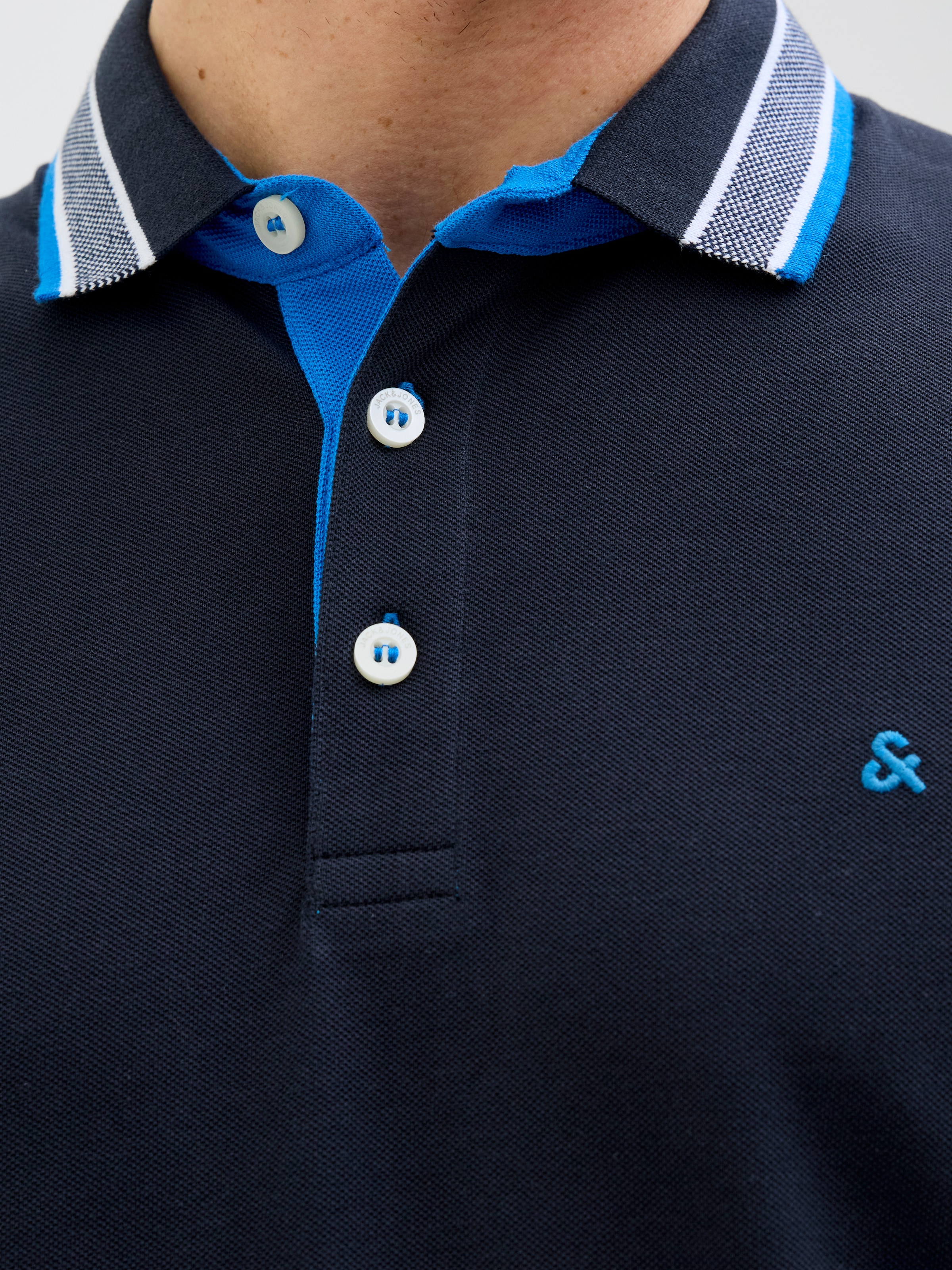 Jack & Jones Poloshirt »JJEPAULOS POLO SS NOOS«, mit Logo Stickerei