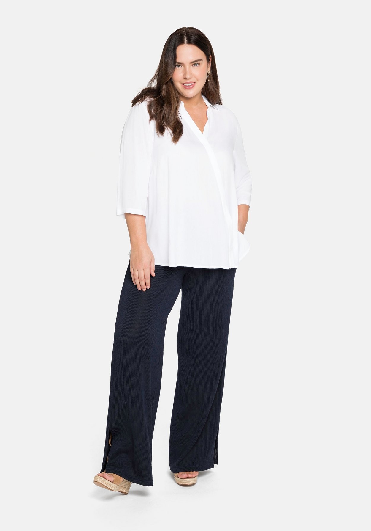 Sheego Hemdbluse »Bluse in Wickeloptik, mit verdeckter Knopfleiste«