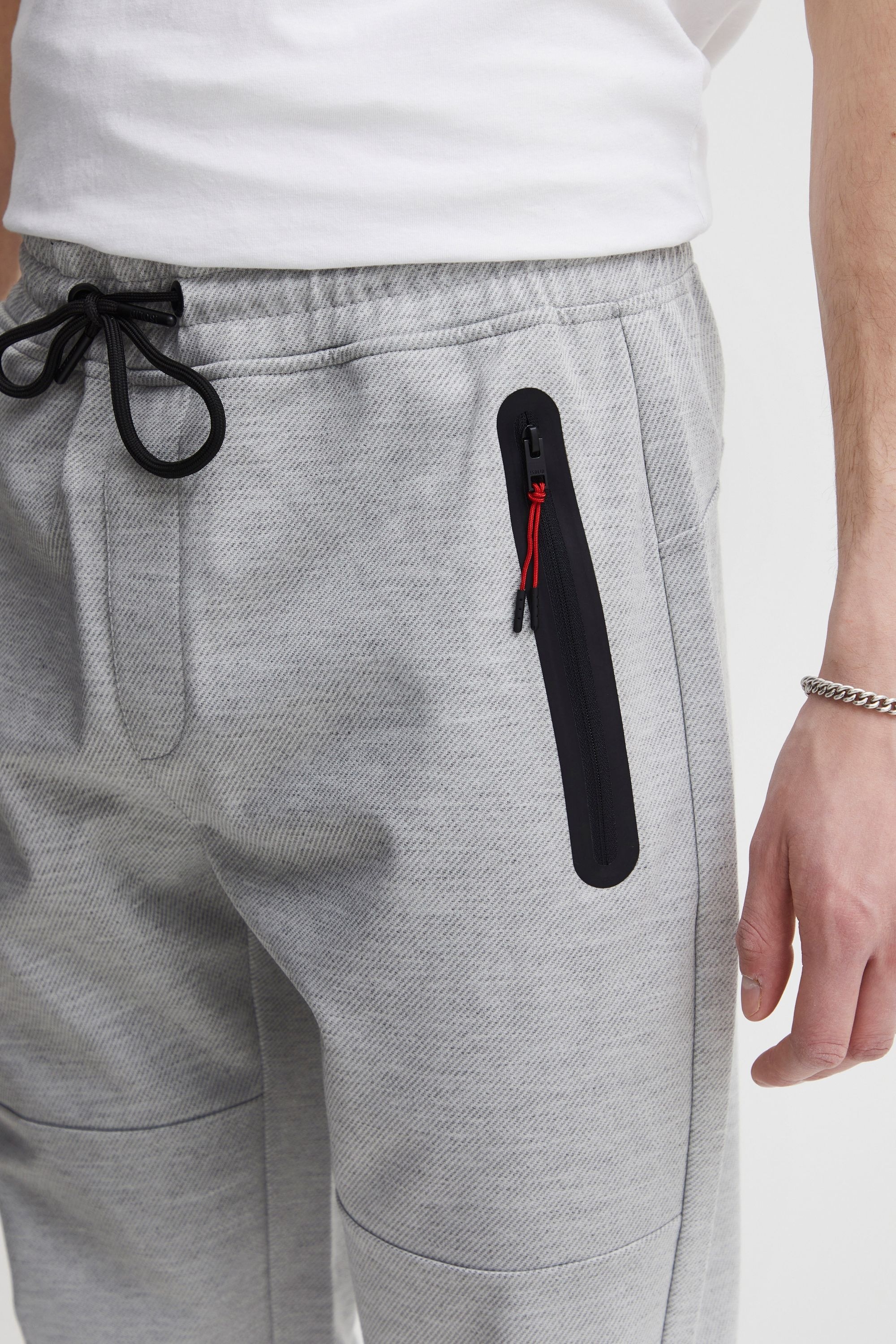 !Solid Sweatpants »Sweatpants SDVinh«