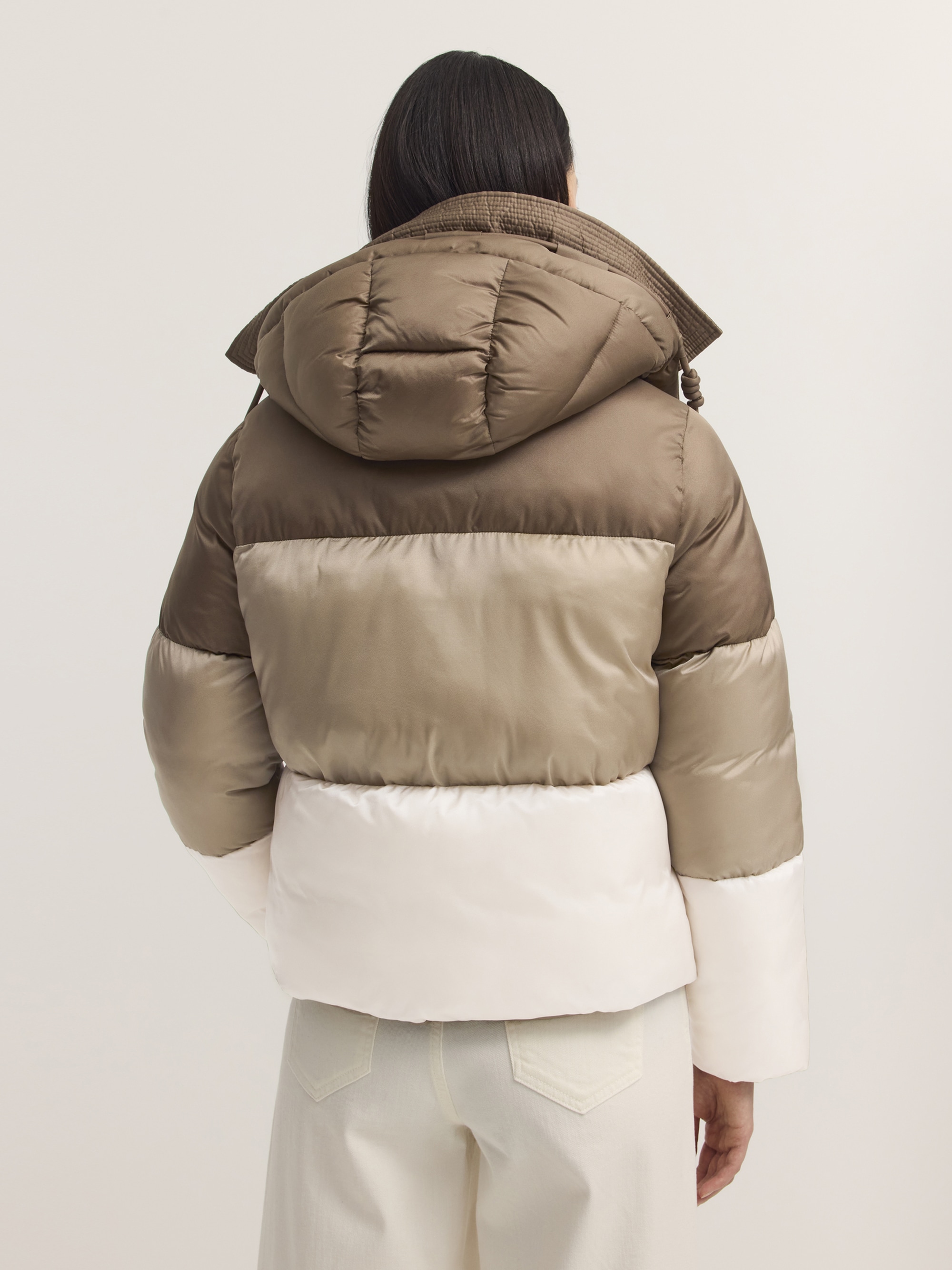 bugatti Kurzjacke »Regular Fit« mit Kapuze Regular Fit Sorona Kapuze Colorblocking