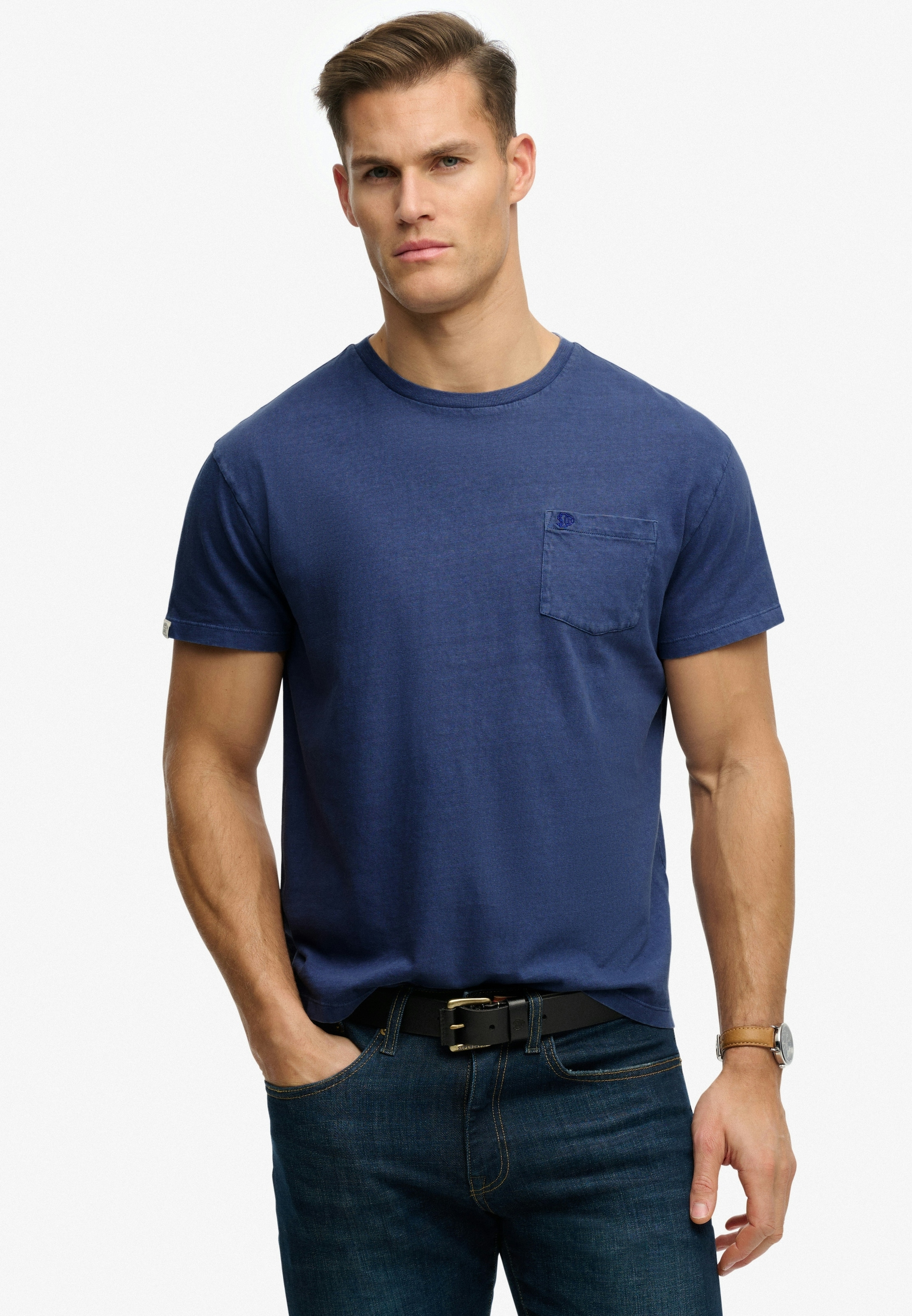Superdry Rundhalsshirt »COTTON CLASSIC LINEN PKT TEE« Baumwollmischung, relaxed fit aus luftig leichtem Baumwoll-Leinen-Mix