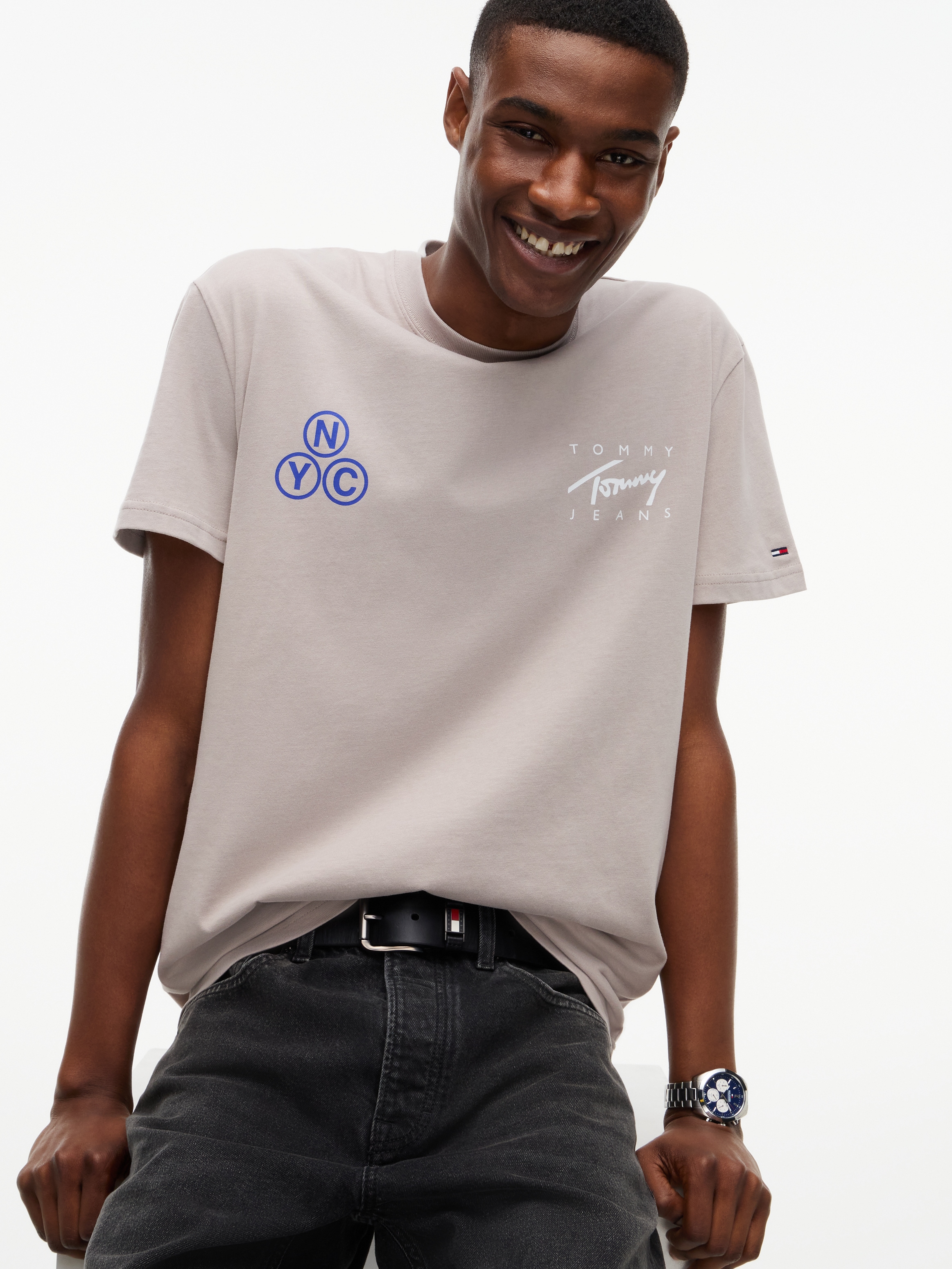 Tommy Jeans T-Shirt »REGULAR SIGNATURE PLAY TEE« Regular fit mit Print