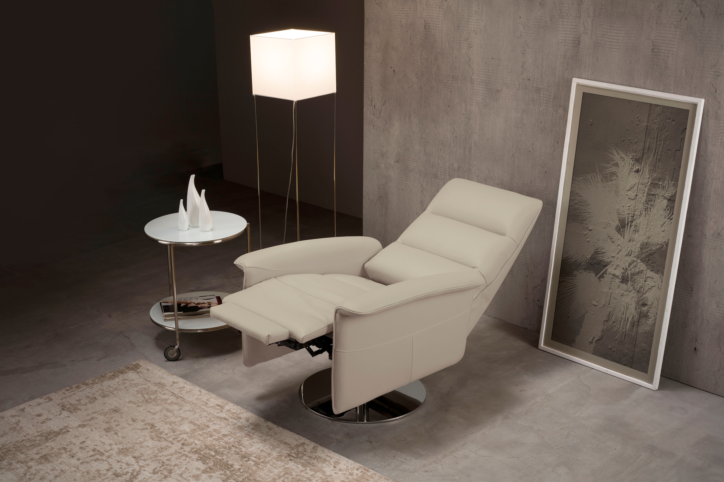 Egoitaliano Sessel »Kelly Designsessel«, drehbar, manuelle Relaxfunktion mit Push-Back-Mechanismus