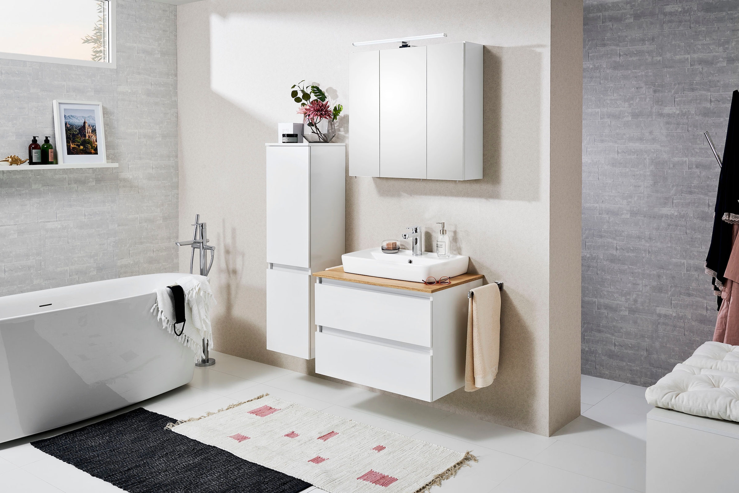 Saphir Midischrank »Quickset 360 Badschrank in Weiß Glanz mit 2 Türen, 3 Glas-Einlegeböden«, inkl. Türdämpfer, 35 cm breit, 124,5 cm hoch, grifflos, wandhängend