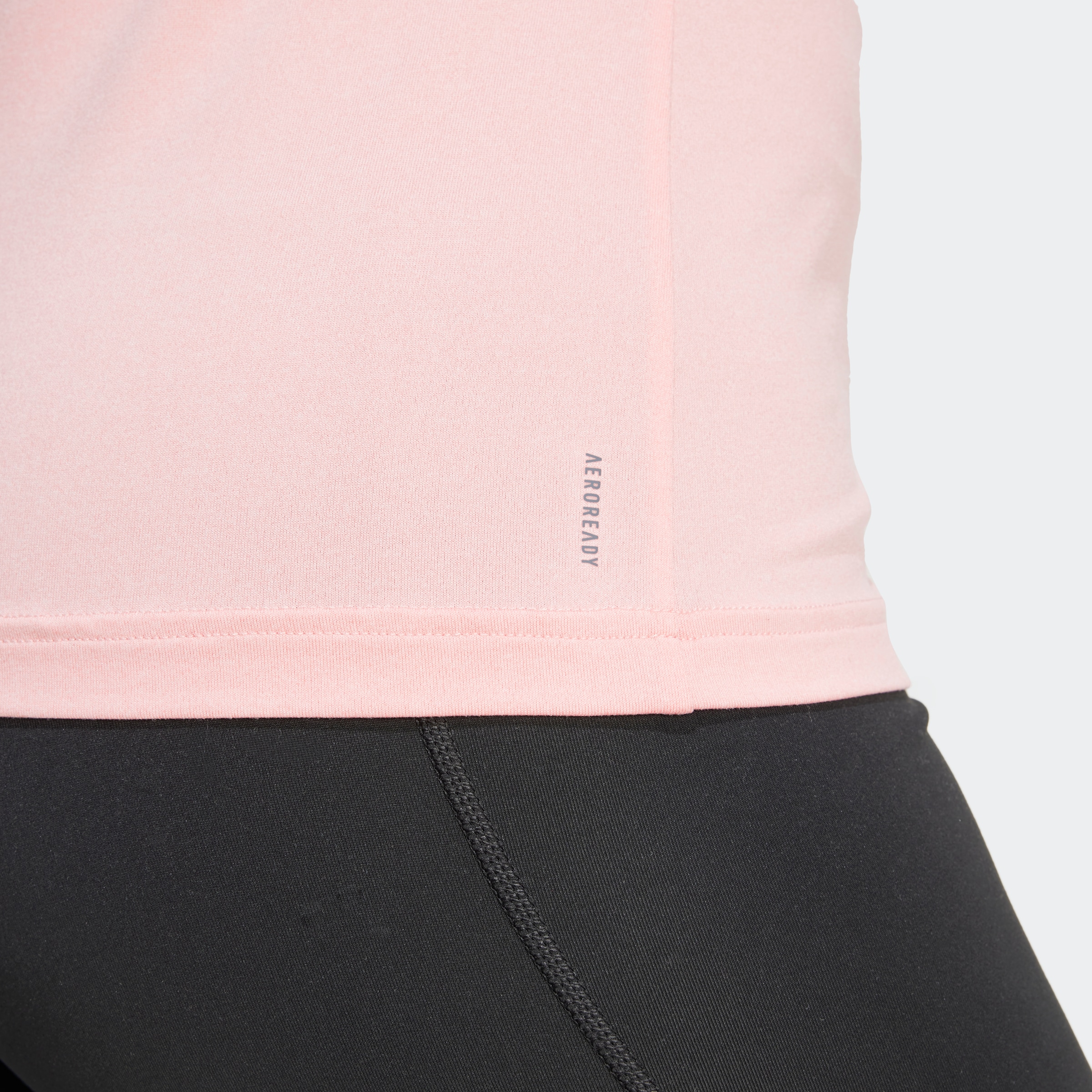 adidas Performance T-Shirt »TR-ES MIN T«, Trainingsshirt, feuchtigkeitsabsorbierend mit V Ausschnitt