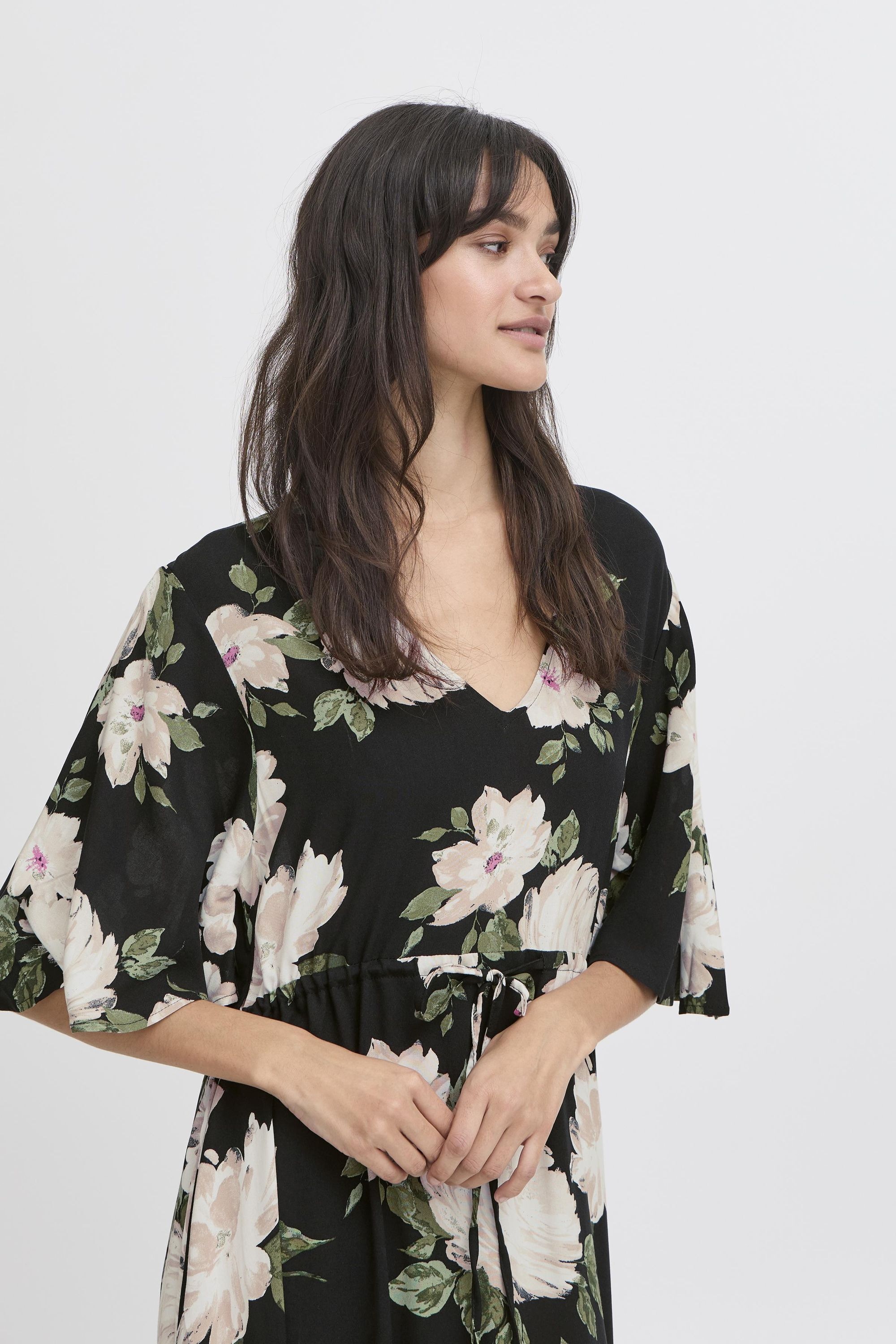 b.young Maxikleid »Maxikleid BYMMJOELLA«