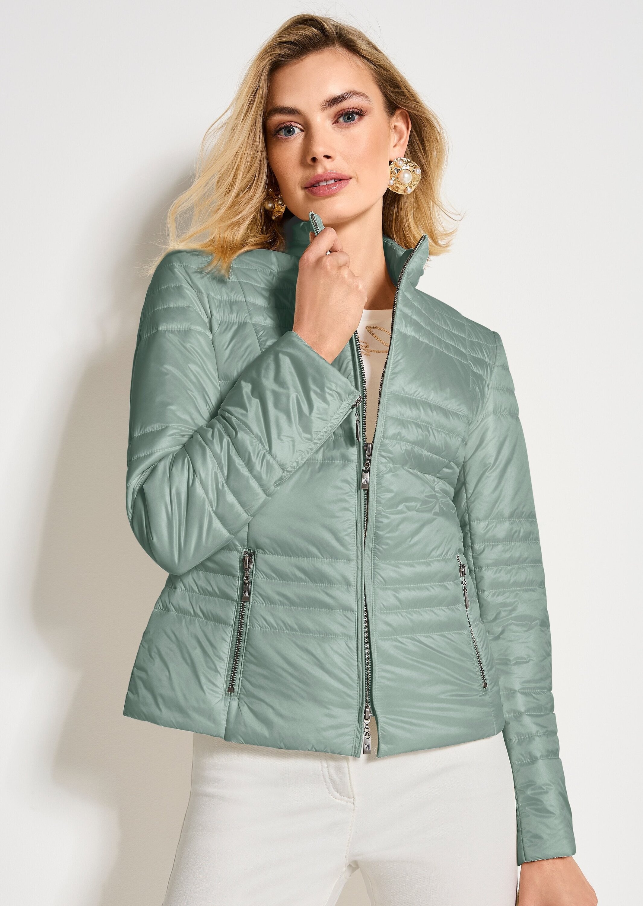 MADELEINE Steppjacke »Steppjacke Leichte Steppjacke mit Stehkragen«