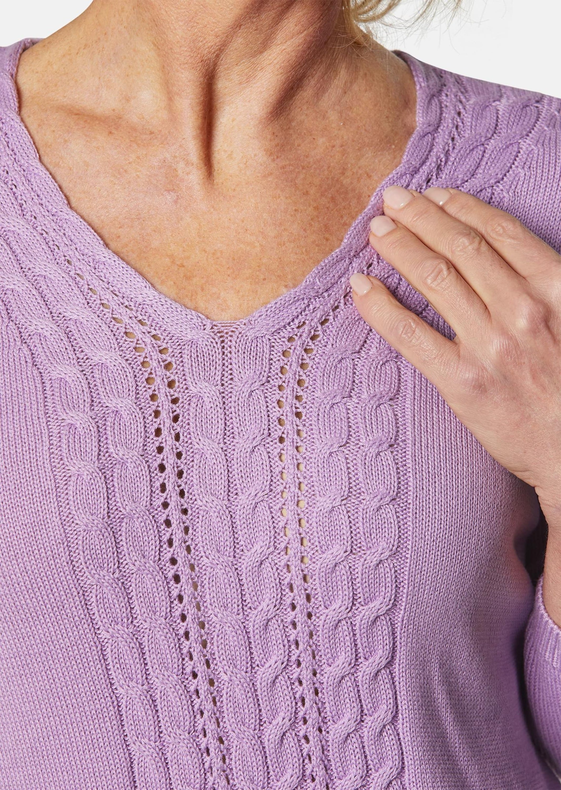 GOLDNER Rundhalspullover »V-Pullover Superweicher V-Pullover in Leichtstrick«