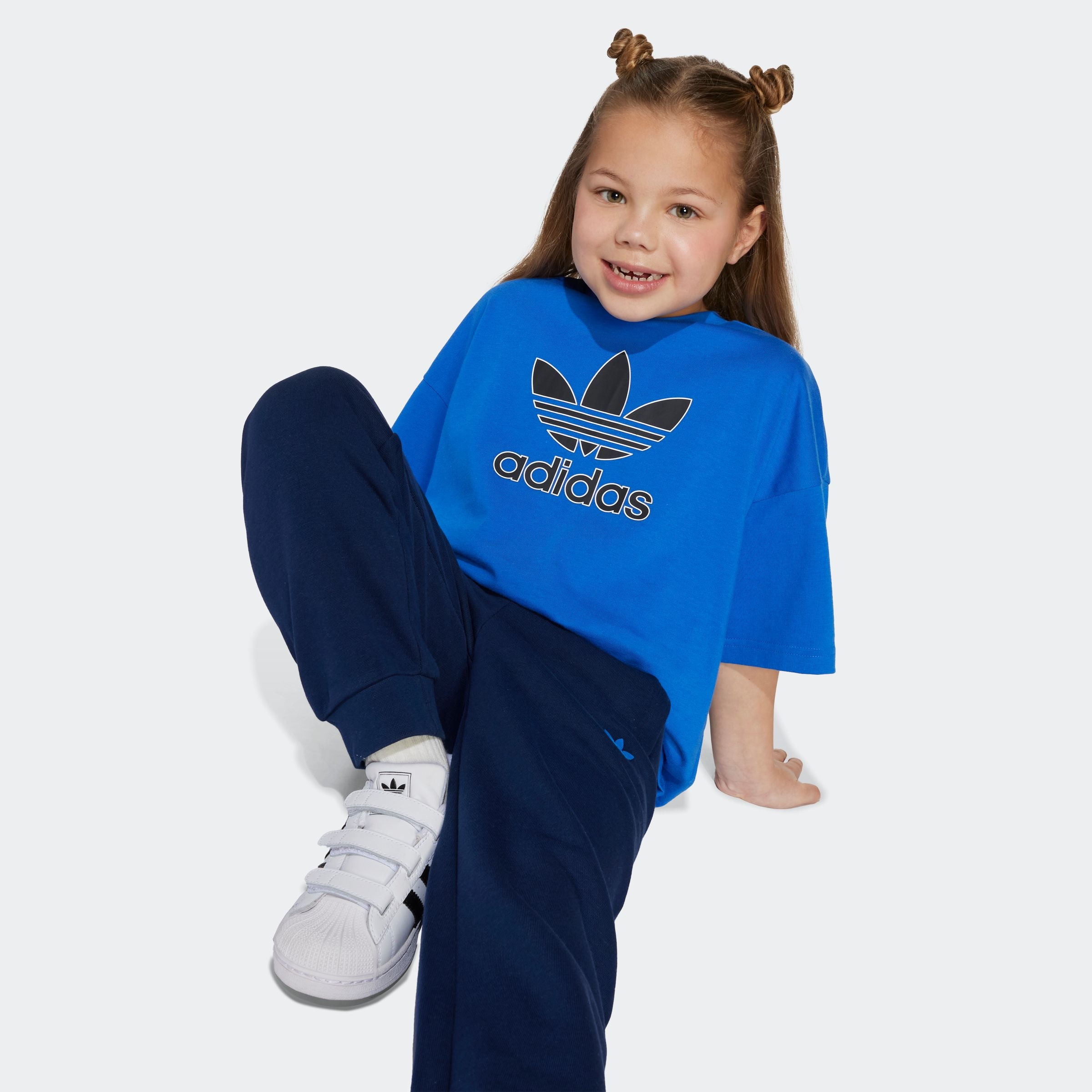 adidas Originals T-Shirt »TREFOIL TEE« lockere Passform, für Kinder, aus Baumwolle, mit Single Jersey
