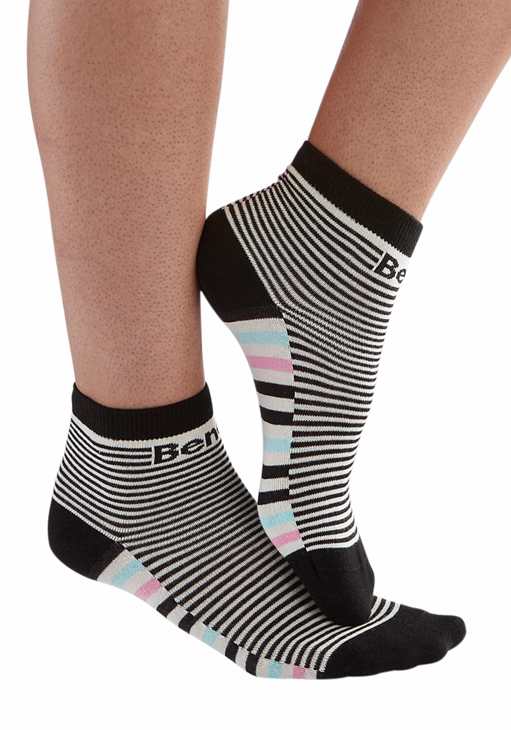 Bench. Kurzsocken, (Set, 5 Paar), im Streifendesign bei ♕