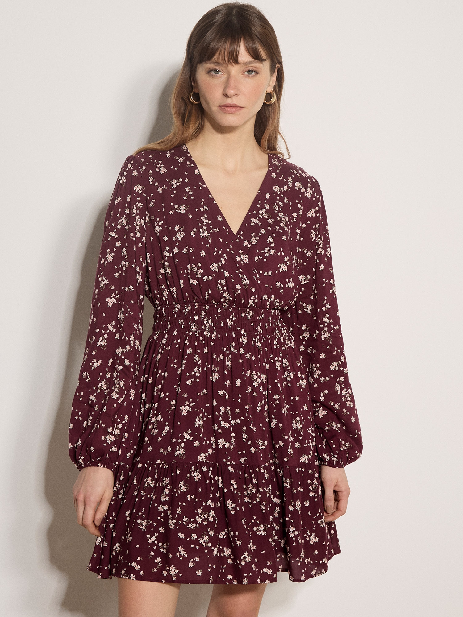 Apricot Minikleid »Daisy Spray Wickelkleid« mit Blousonärmeln