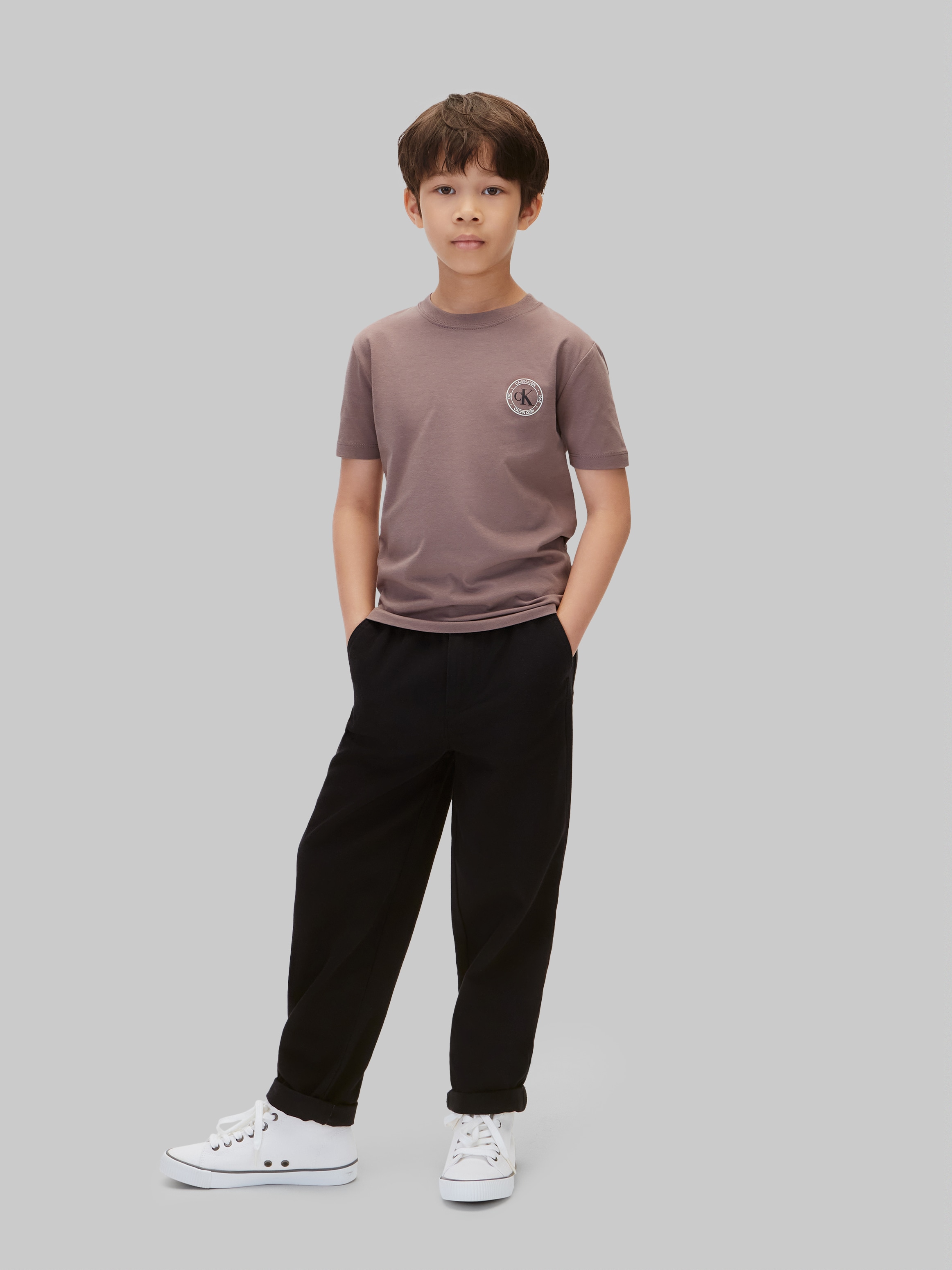 Calvin Klein Jeans T-Shirt »CK SMALL CHEST CIRCLE SS T-SHIRT« Regular fit mit Rundhalsausschnitt