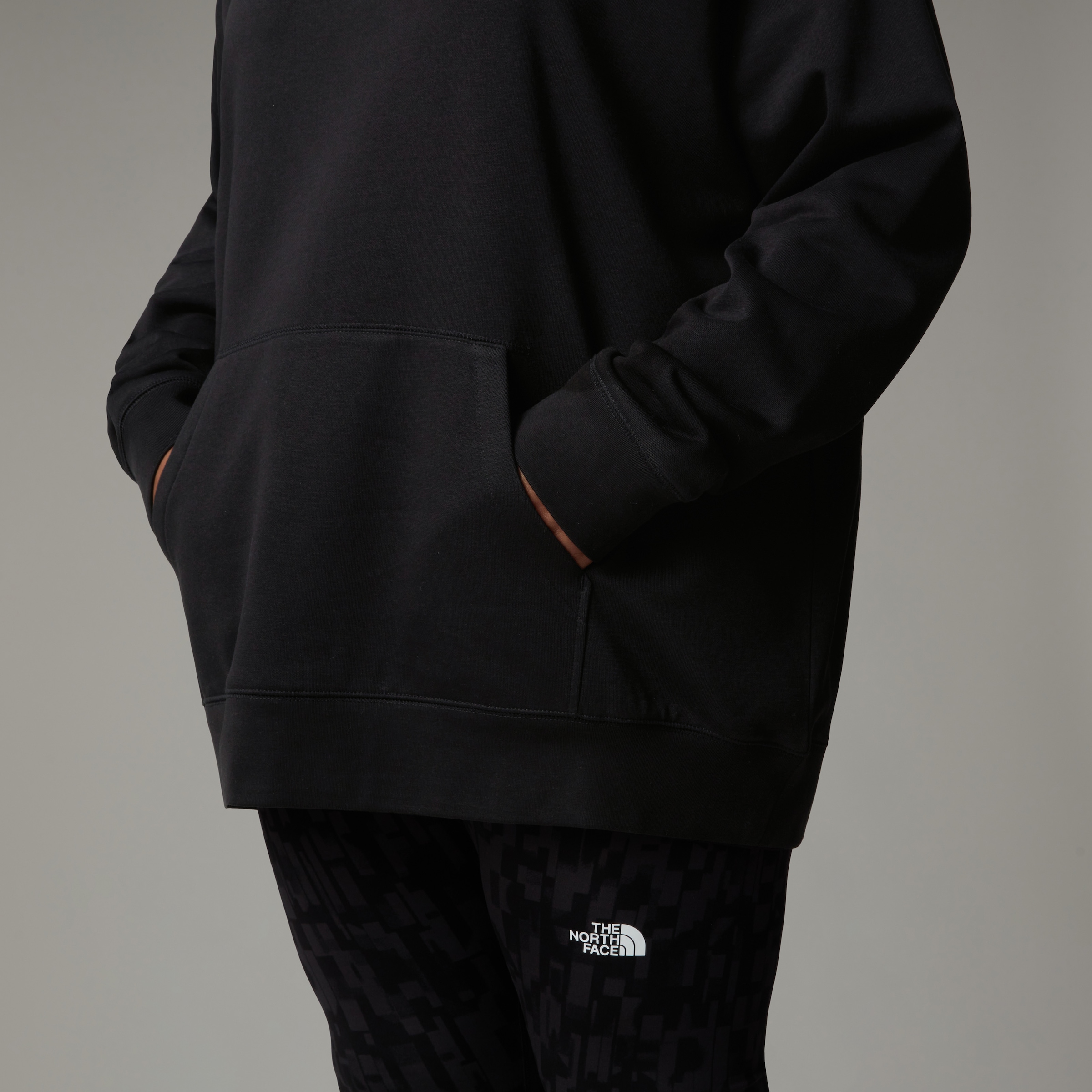The North Face Kapuzensweatshirt »Essential relaxt geschnittener Kapuzenpulli in Übergröße für Damen«, (1 tlg.)