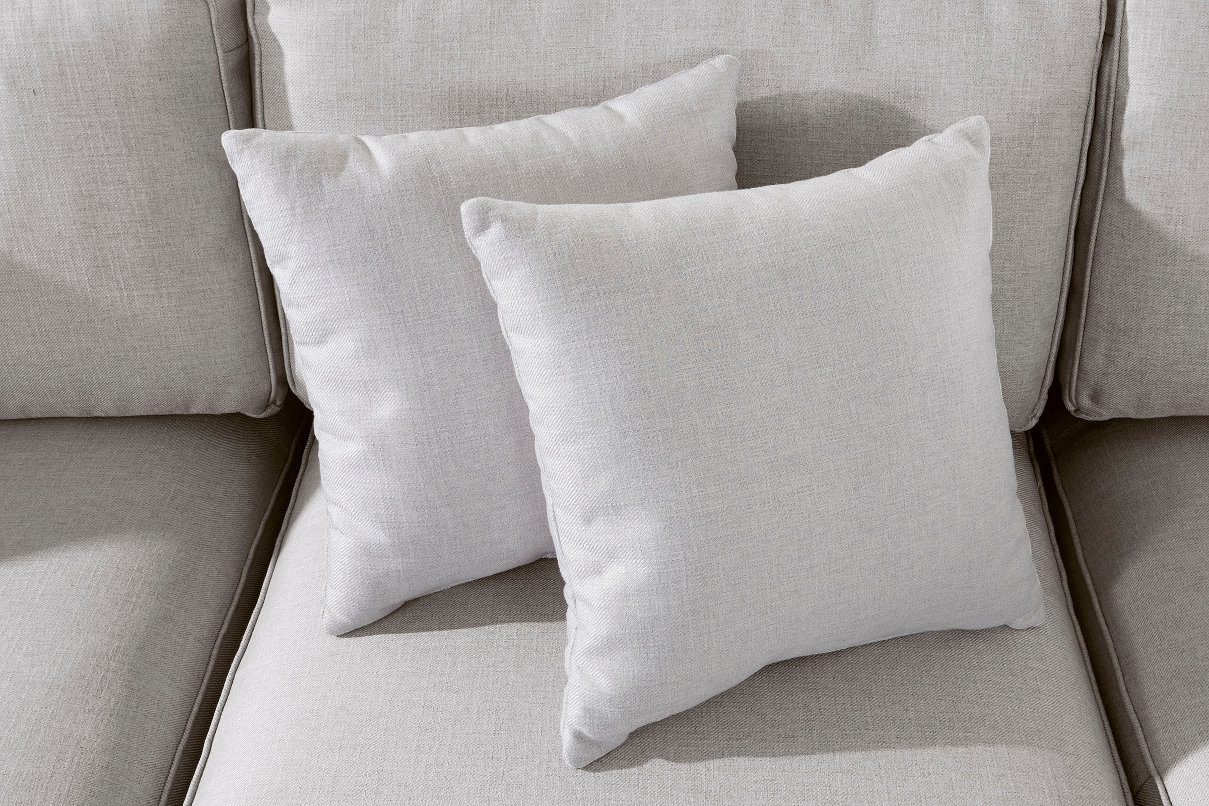Home affaire Ecksofa »Broughton L-Form«, weicher Sitzkomfort, incl. 4 Zierkissen, Keder