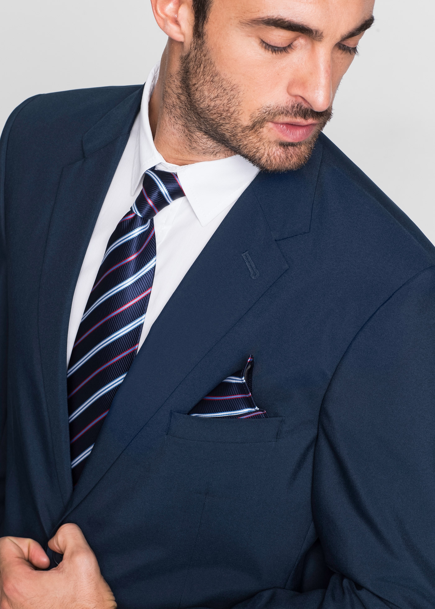 bonprix Anzug »Anzug (2-tlg. Set), Regular Fit« Set, 2 tlg. regular fit Regular Fit, pflegeleichtes Material, zweiteiliges Set
