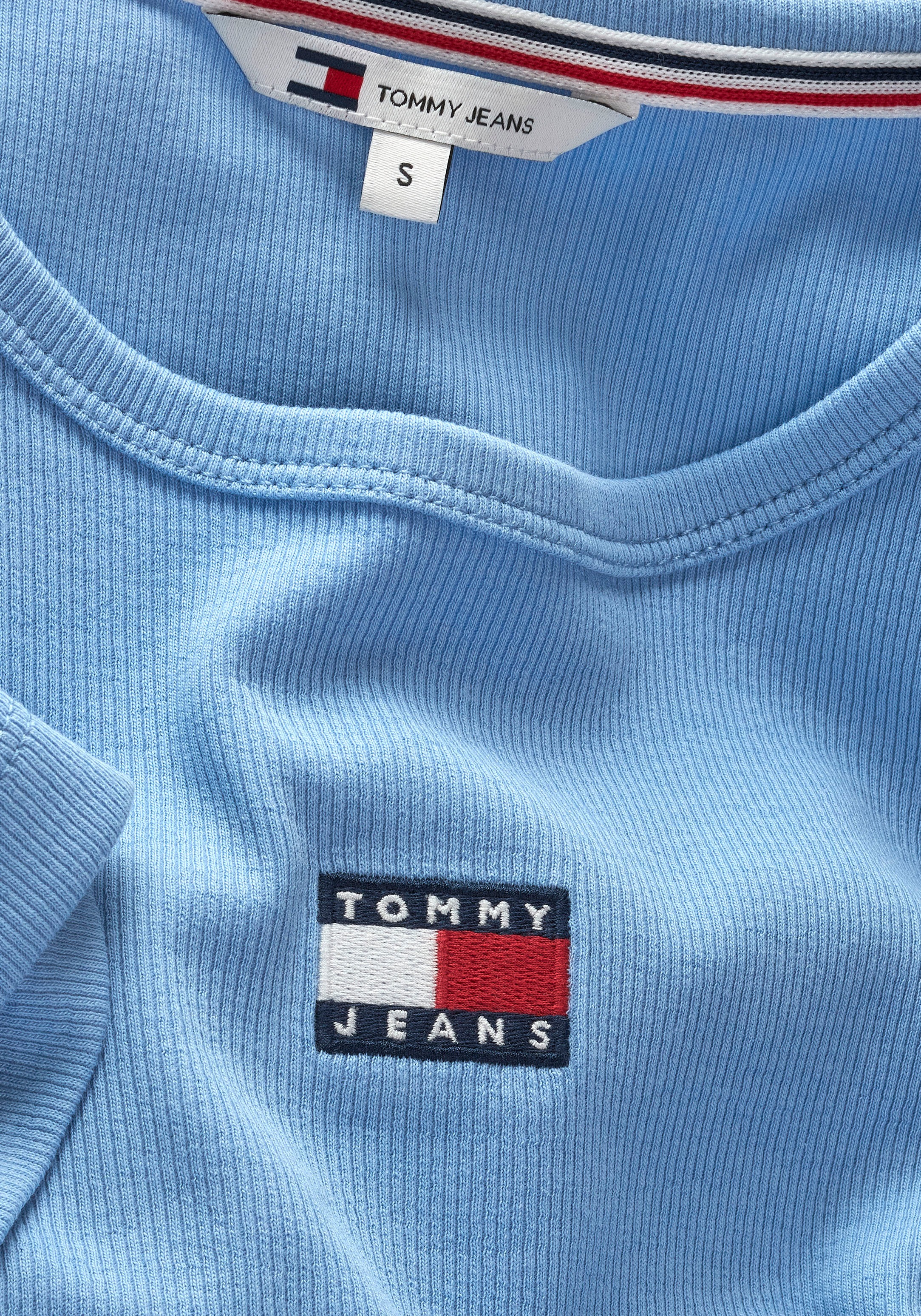Tommy Jeans T-Shirt »TJW SLIM BADGE RIB TEE«, in Rippoptik
